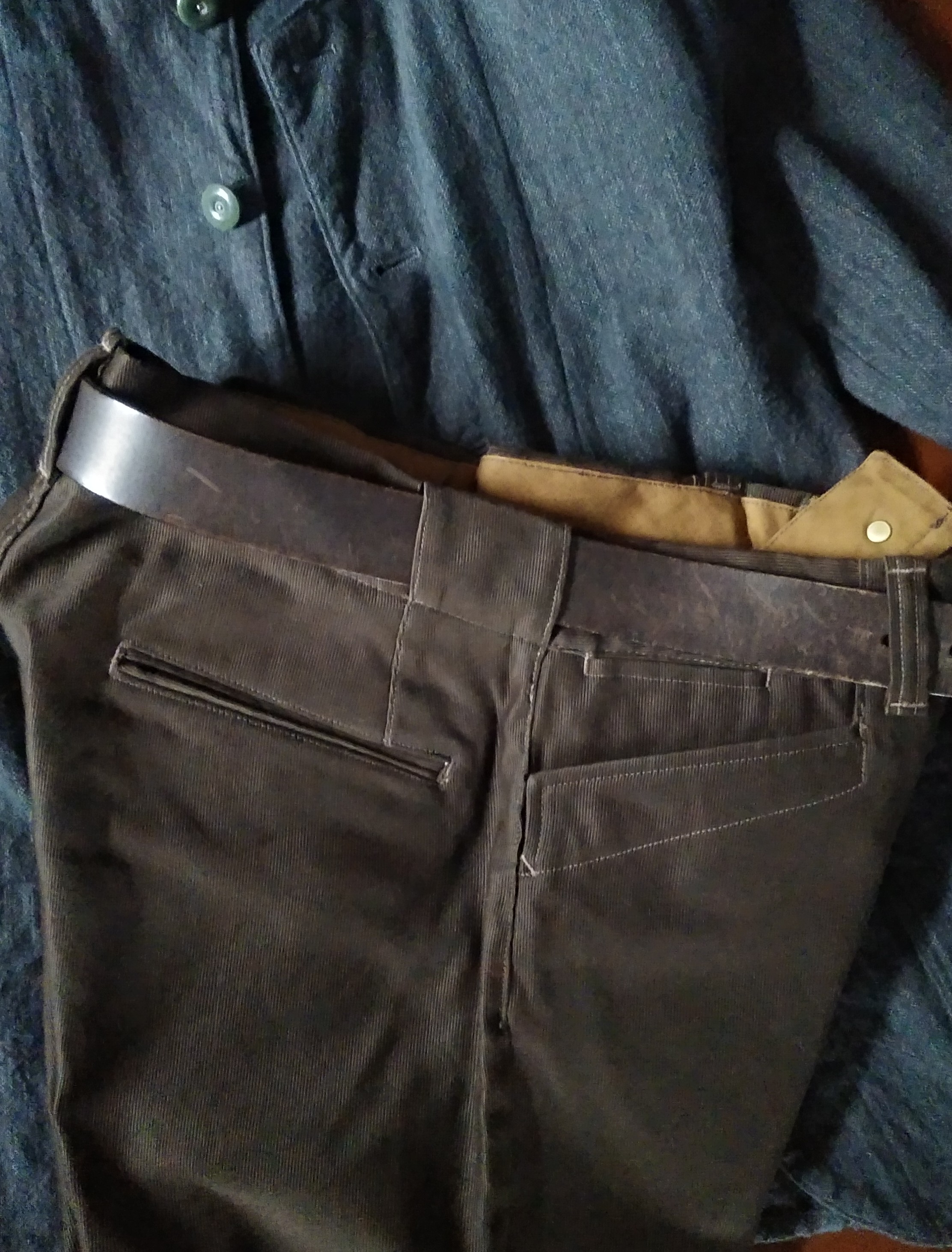 HUNTING TROUSERS