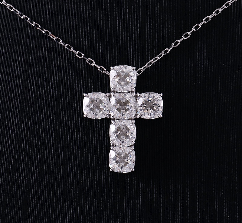 New item 【Cushion Cut Cross】