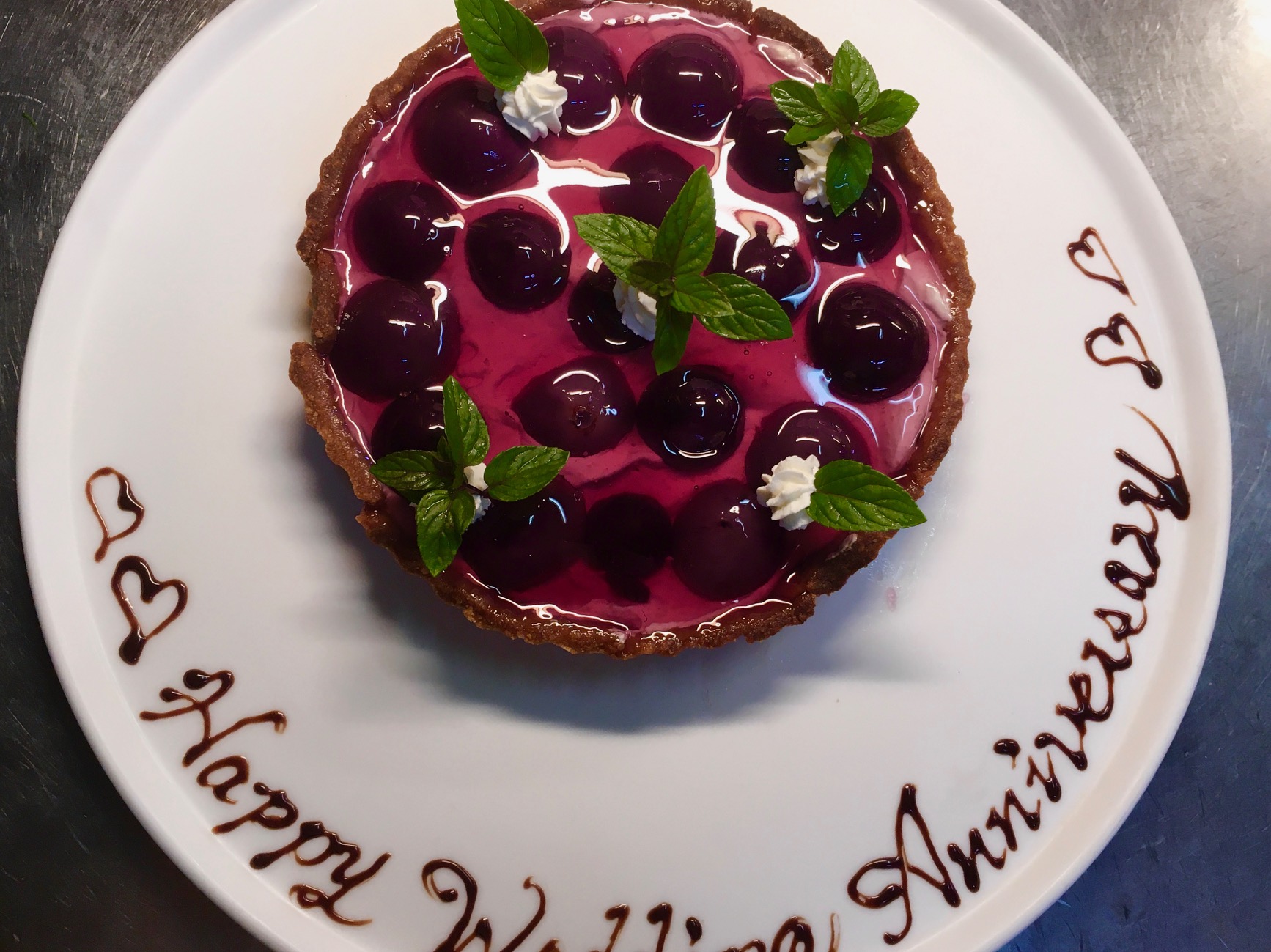 巨峰のタルトを結婚記念日におつくりしました