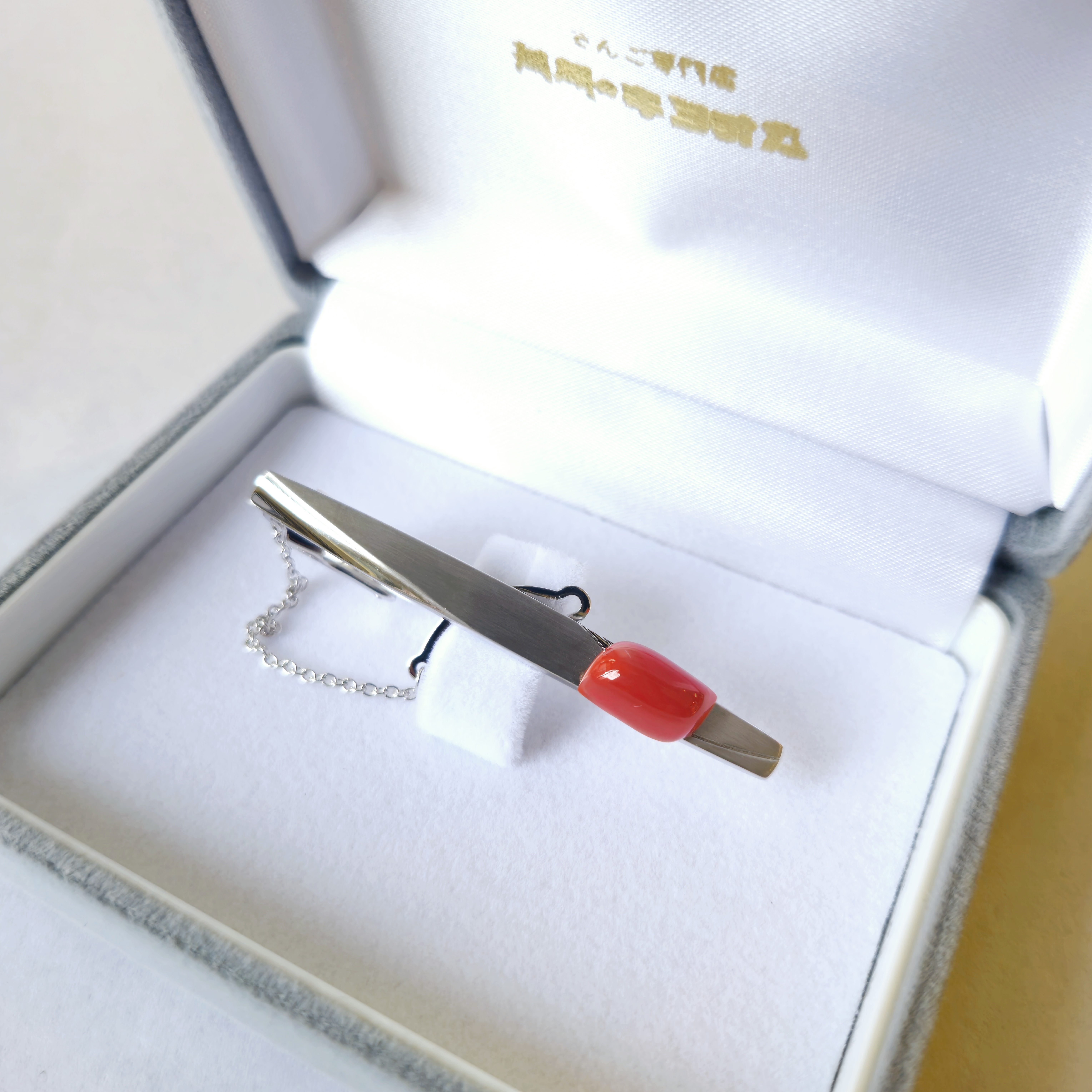 【新掲載】赤珊瑚ネクタイドメ　を追加しました