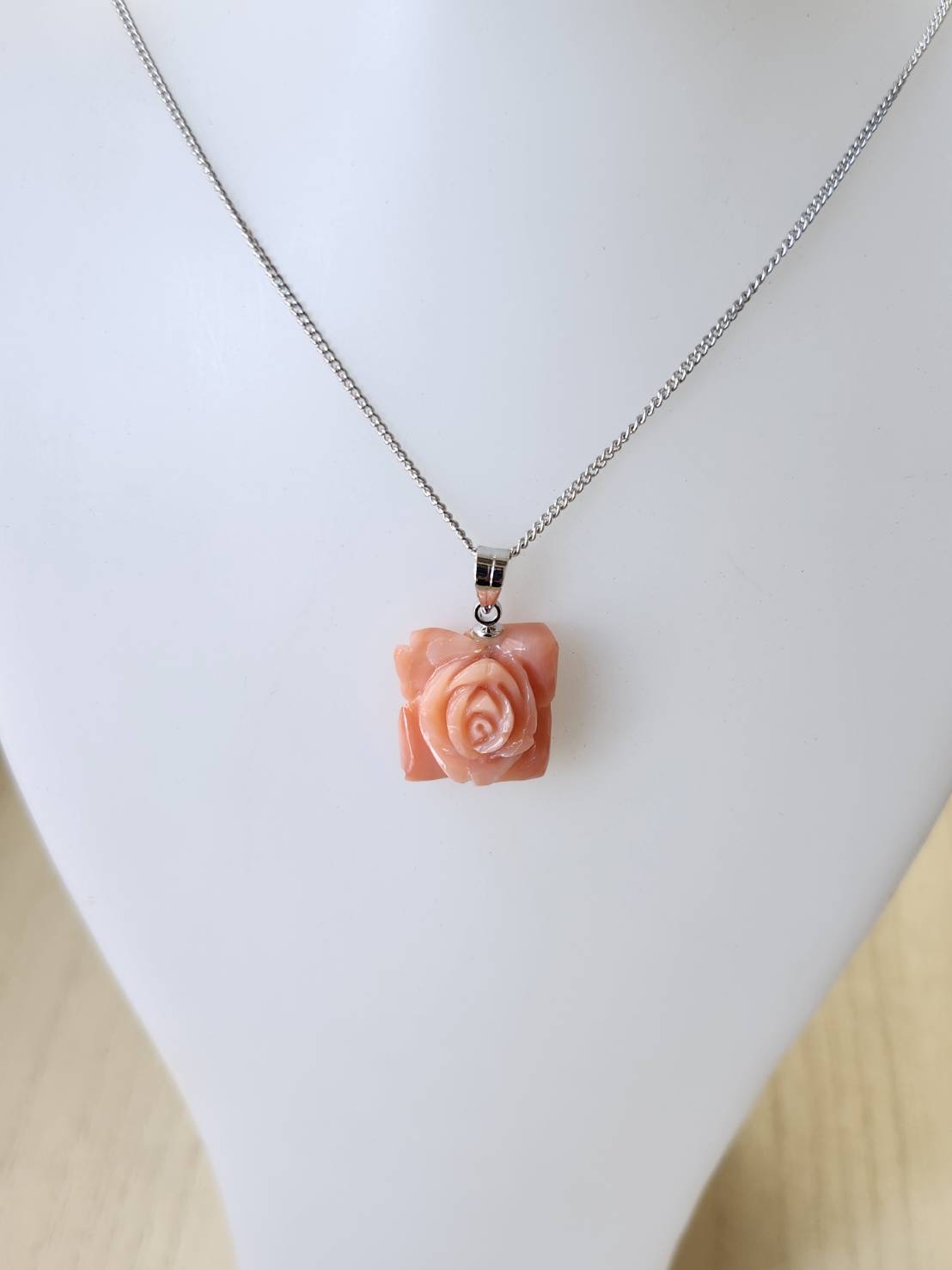 【新商品】薔薇のペンダントを新掲載いたしました