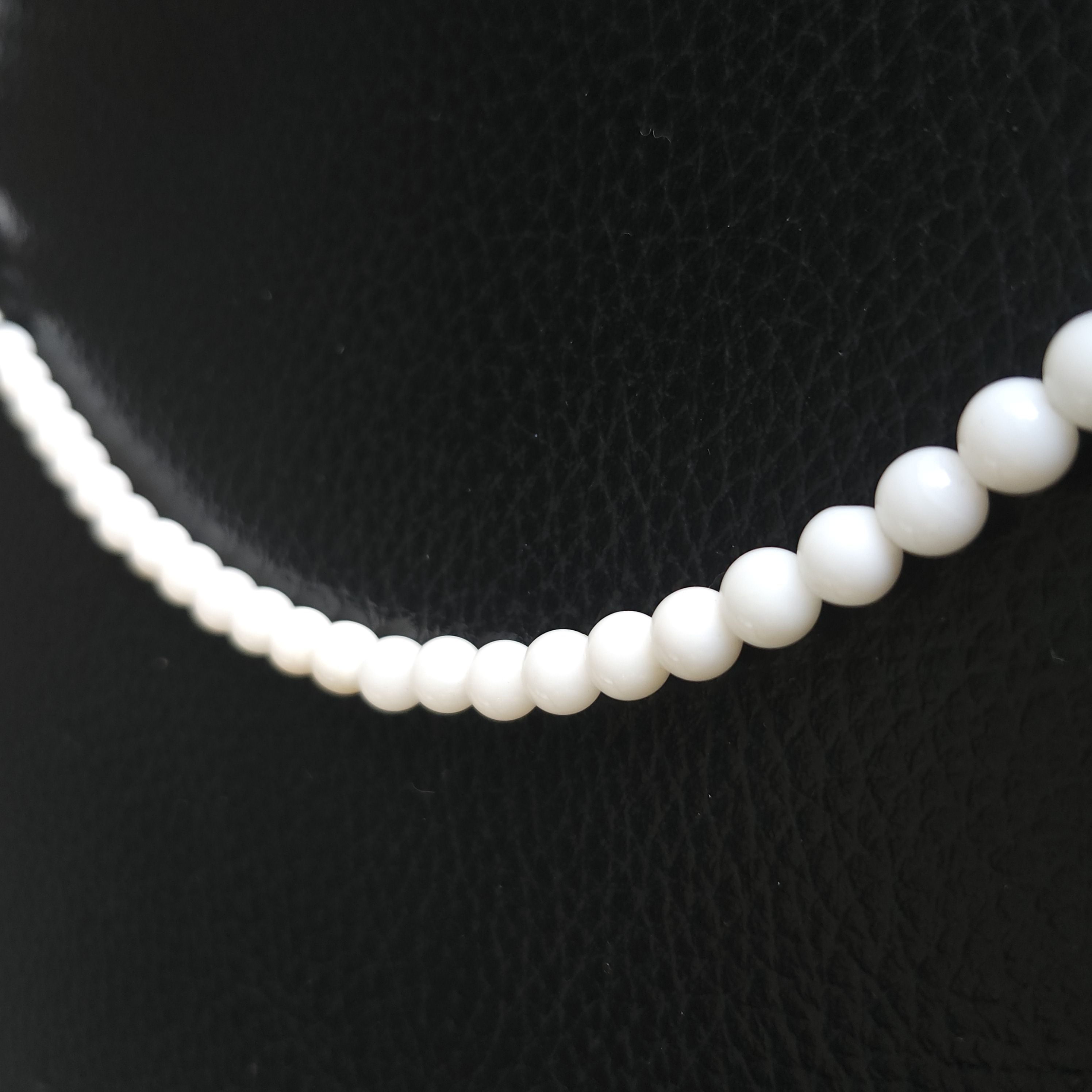 【新掲載】白珊瑚玉ネックレス