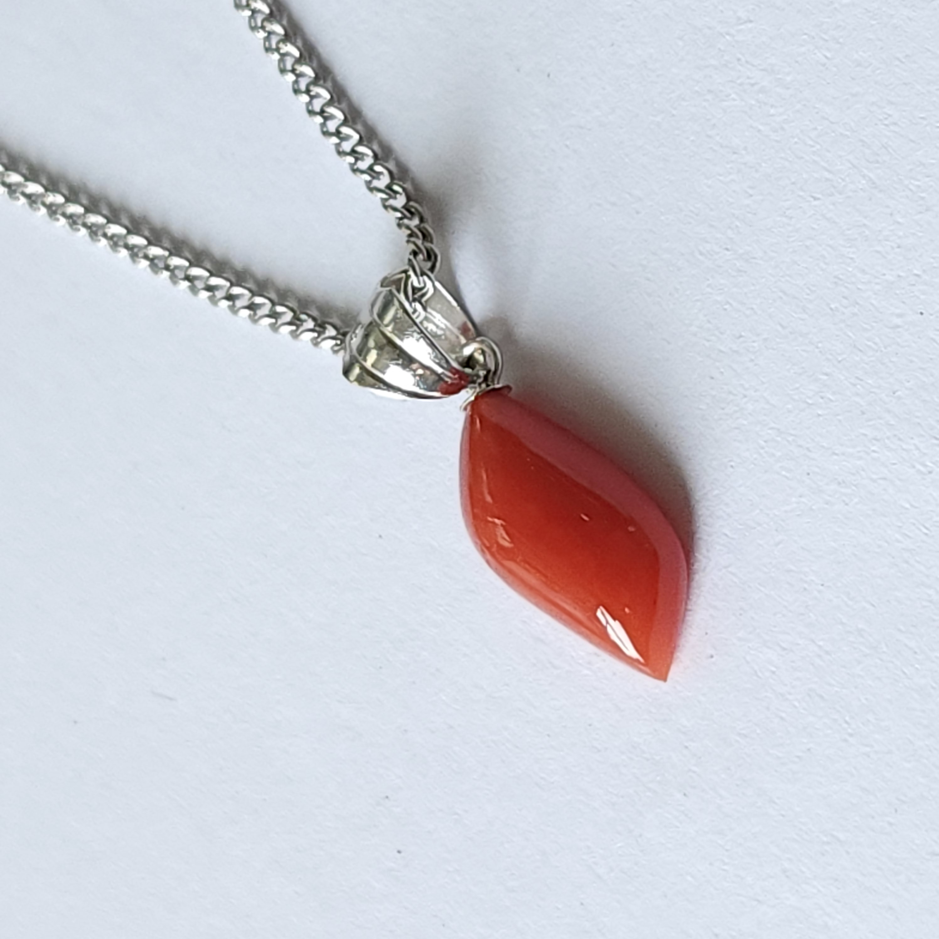 【新掲載】赤珊瑚ペンダント(K14ホワイトゴールド)