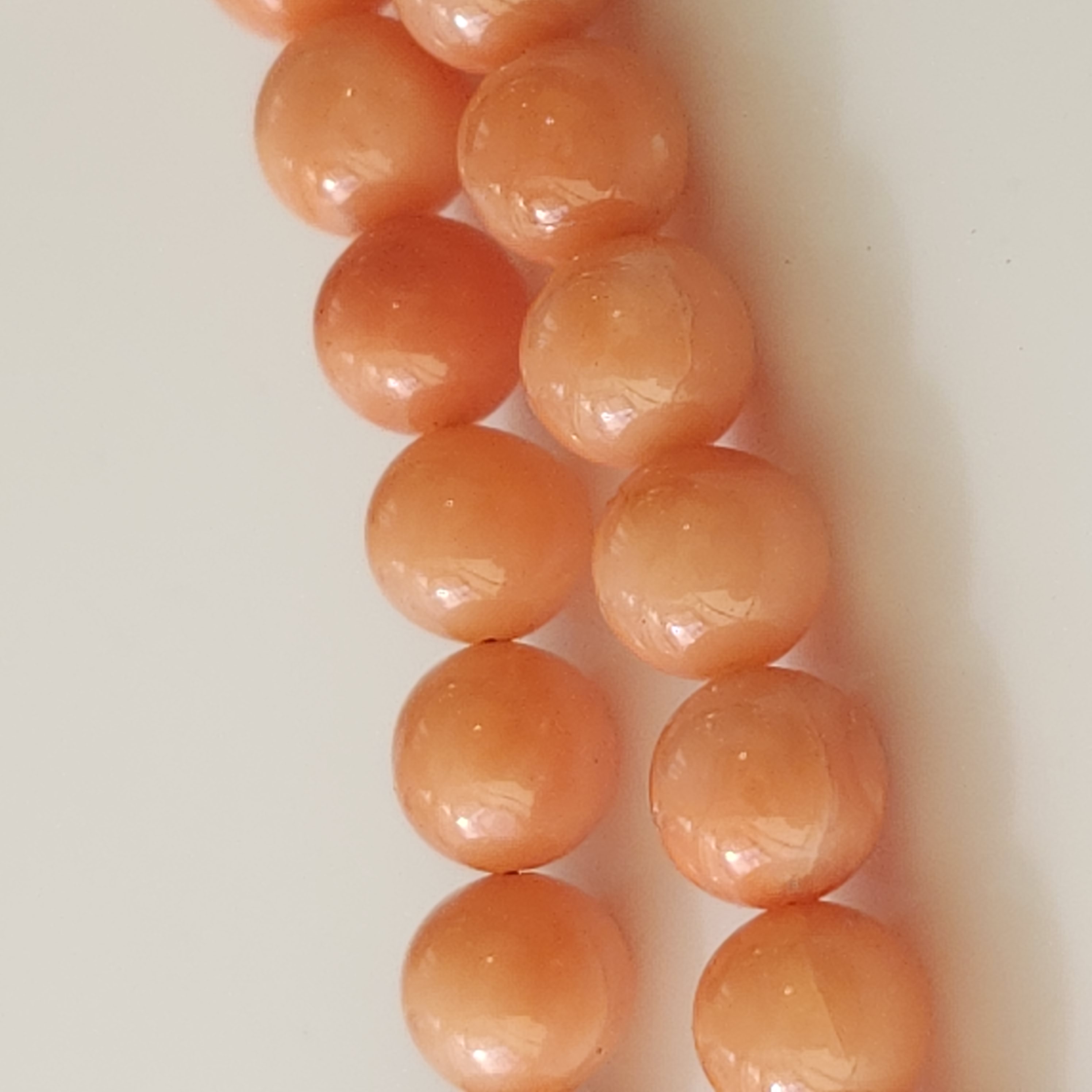 【新掲載】深海珊瑚玉ネックレス