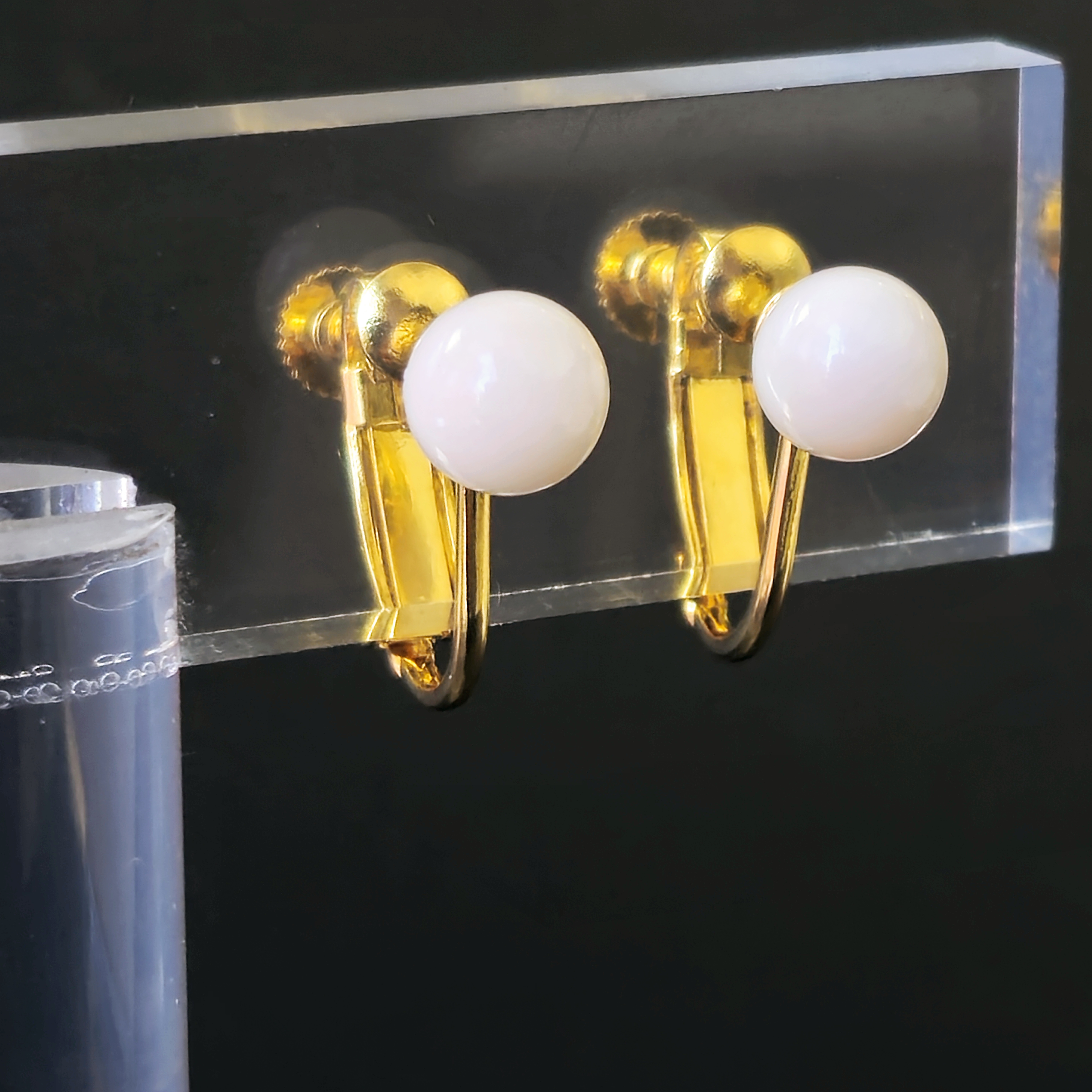 【新商品】白珊瑚玉イヤリング　を追加しました