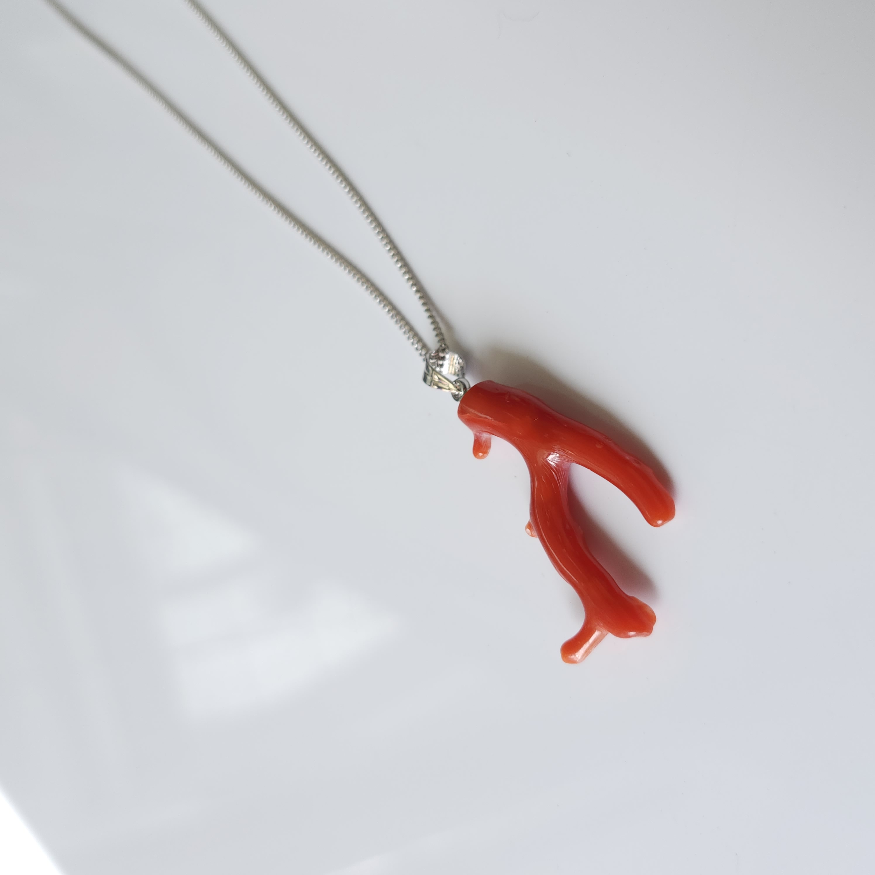 【新掲載】赤珊瑚枝のペンダント