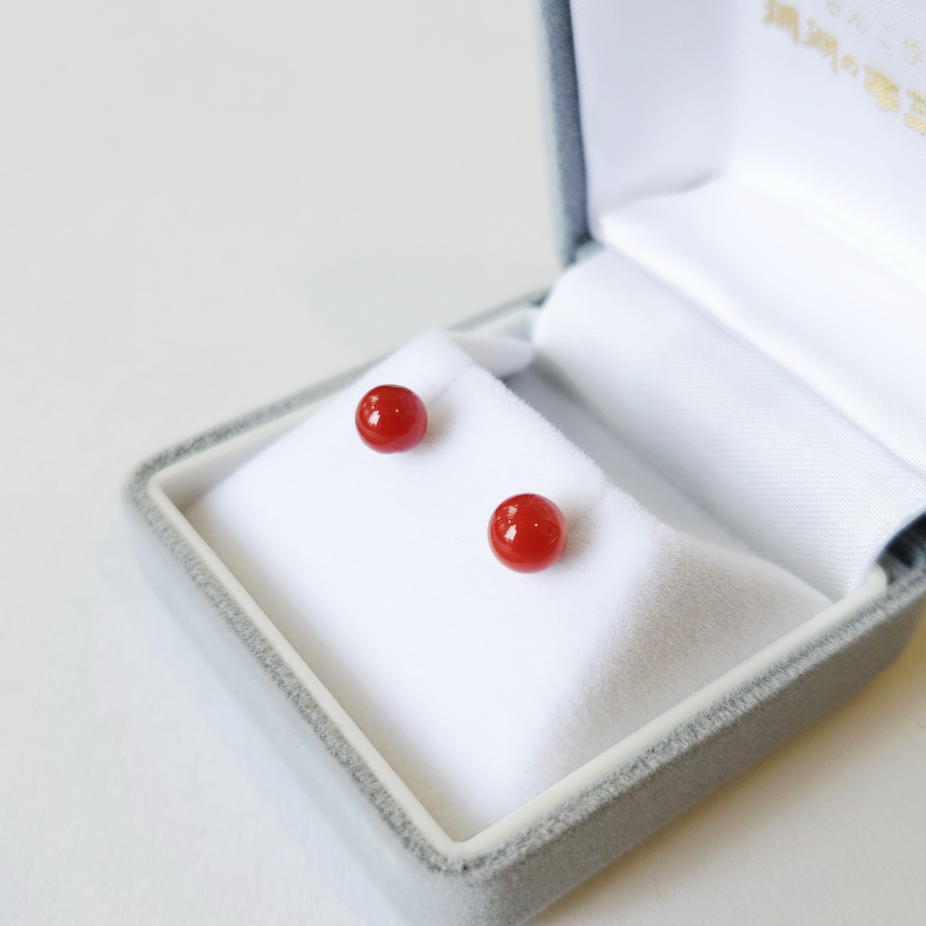 【新掲載】赤珊瑚玉ピアス(チタン)