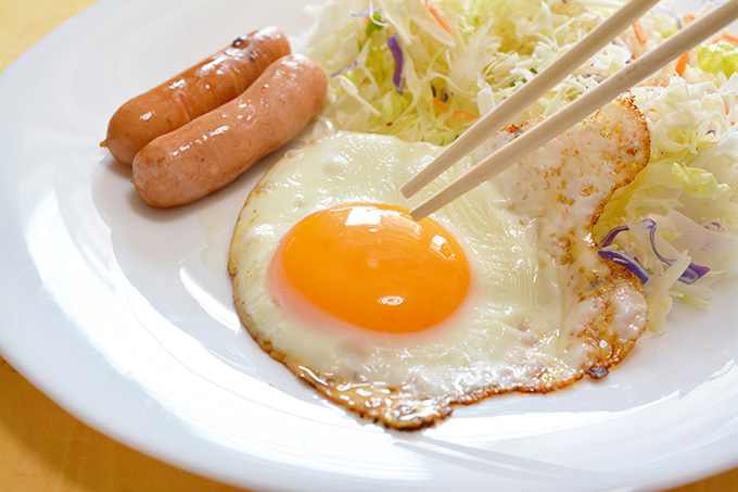 目玉焼き、黄身を上にする？下にする？で違うの？