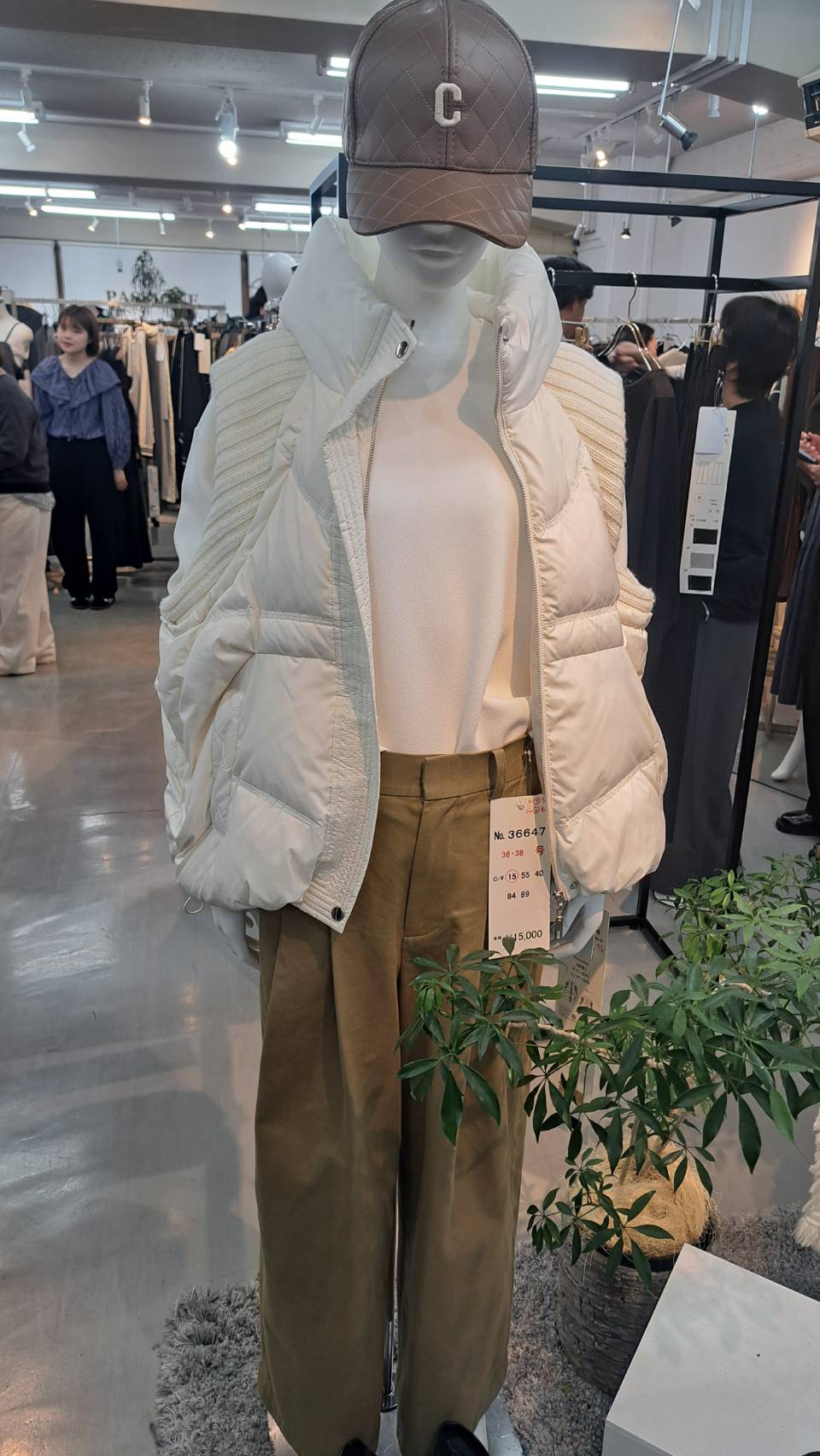 【最新ブログ】　　秋冬の秋冬の展示会にお邪魔しました