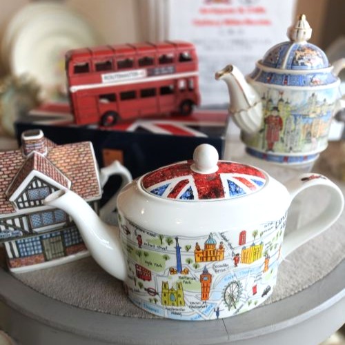 ジェームスサドラー・ティーポットが入荷しました!
