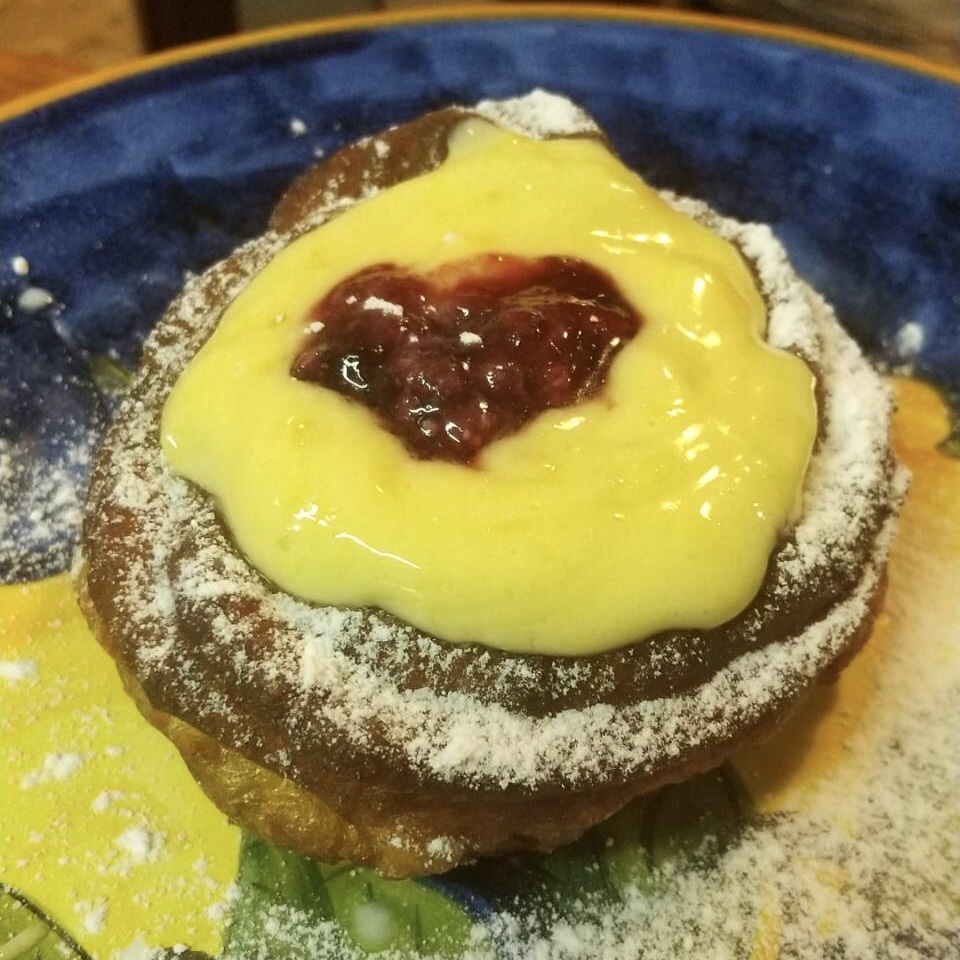 Zeppole ゼッポレ イタリアの父の日（3月19日）のお菓子