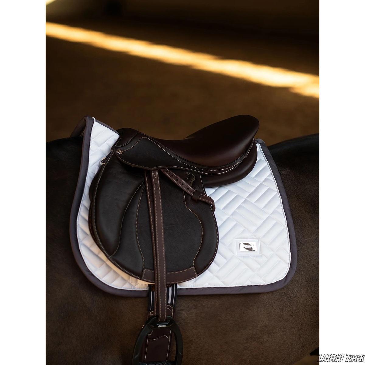 【新商品紹介】色で楽しむ、Equestrian Stockholm の最新コレクション