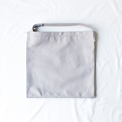 【ERA. 】イーラ　CLSC TRI BAG / R010