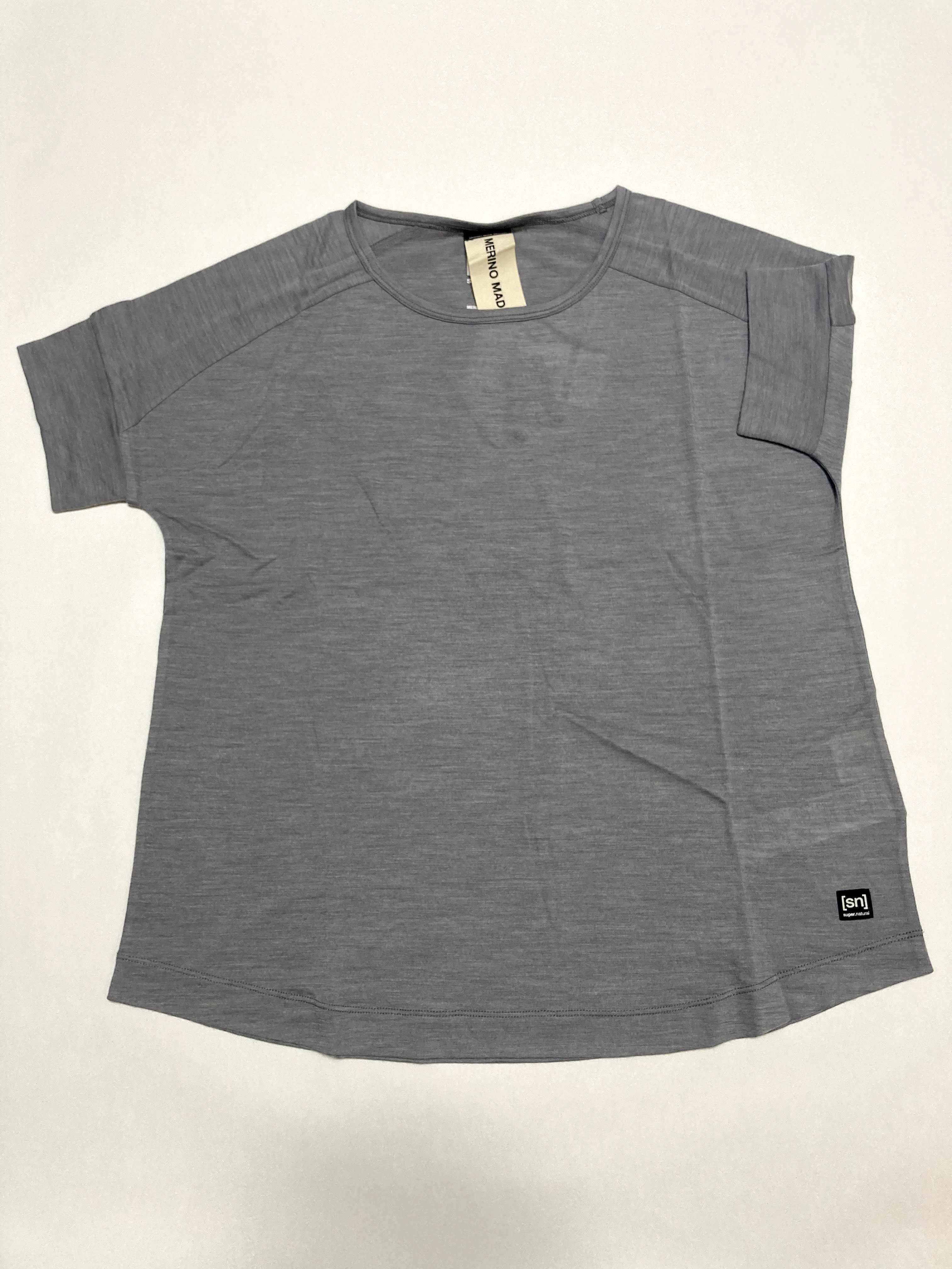 【pickup】自然体な自分で。何にでも合わせられるISLA TEE（レディース）