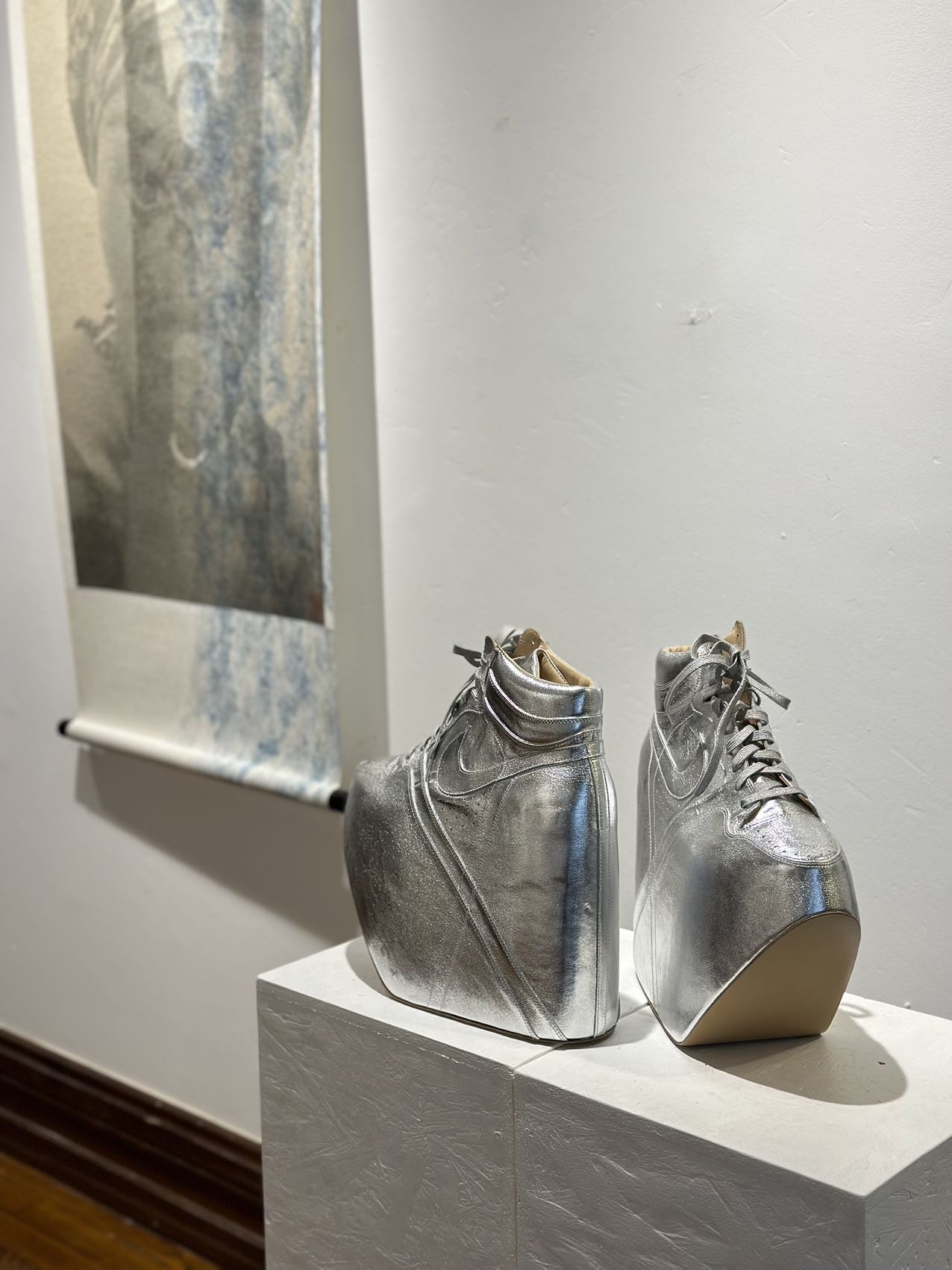 四人group exhibition