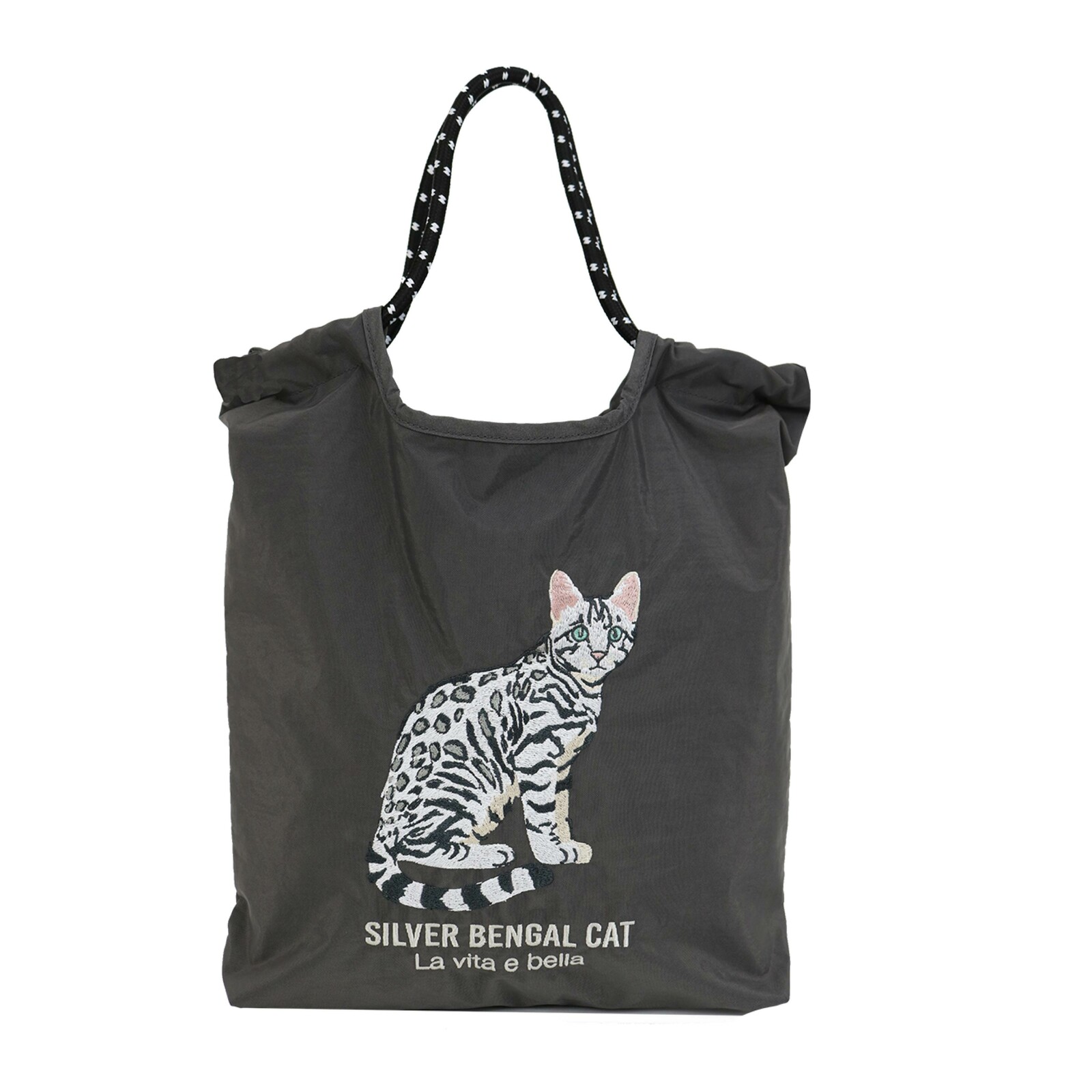 細かな刺繍で表現された表情が可愛い！ベンガルキャットのトートバッグ、再入荷しました！