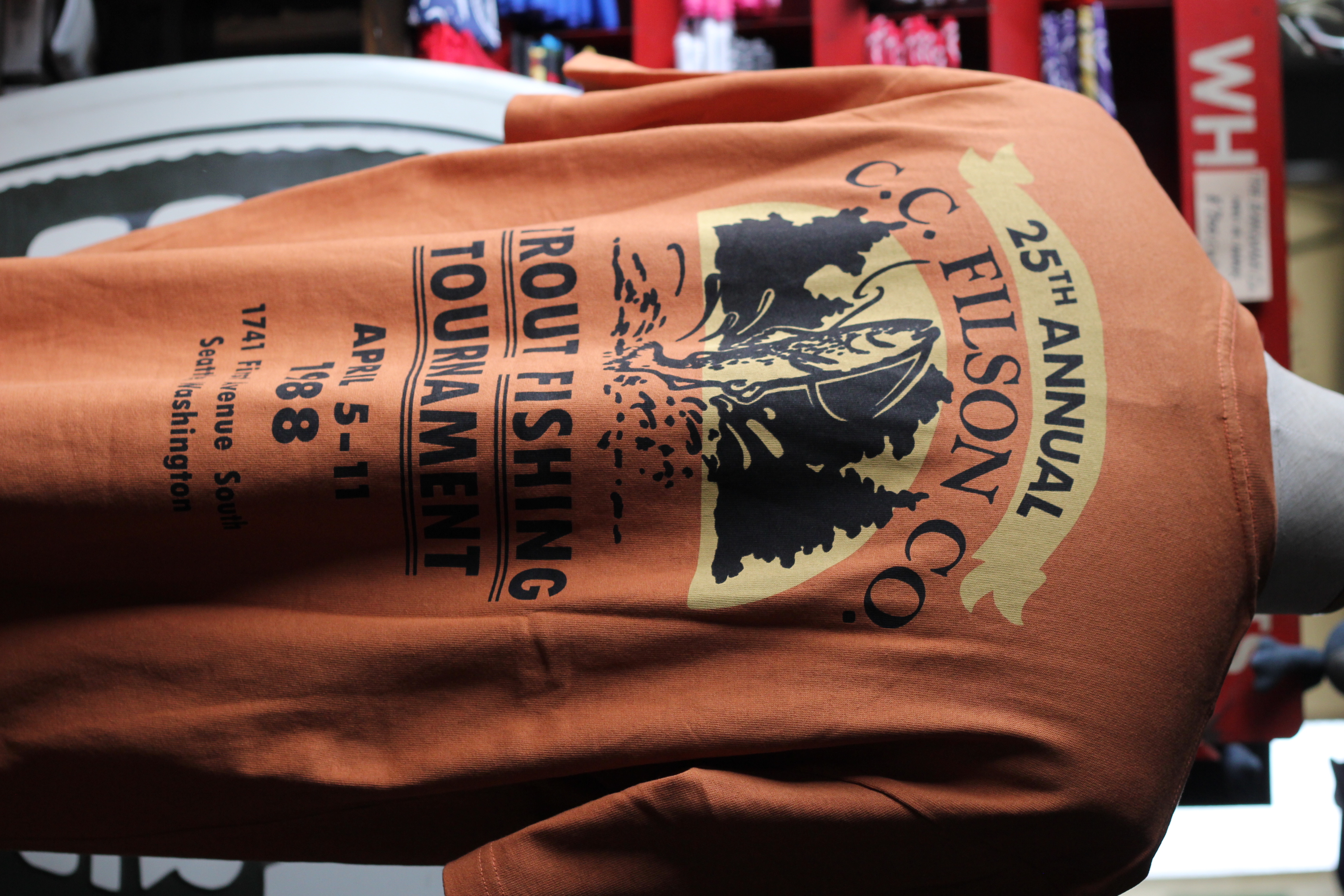 ≪New in≫FILSON Frontier Graphic T-shirt/Tournament
