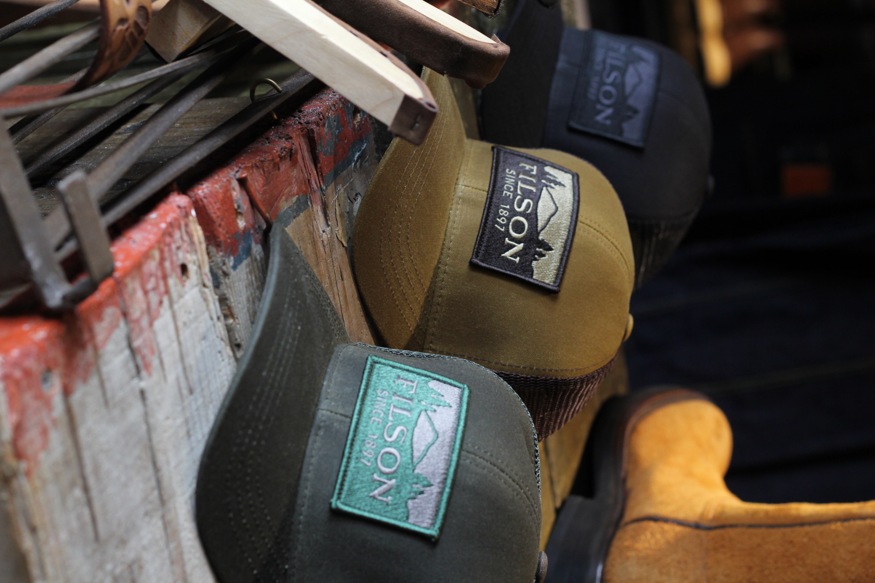 ≪Restock≫ FILSON  Waxed Logger Mesh Cap