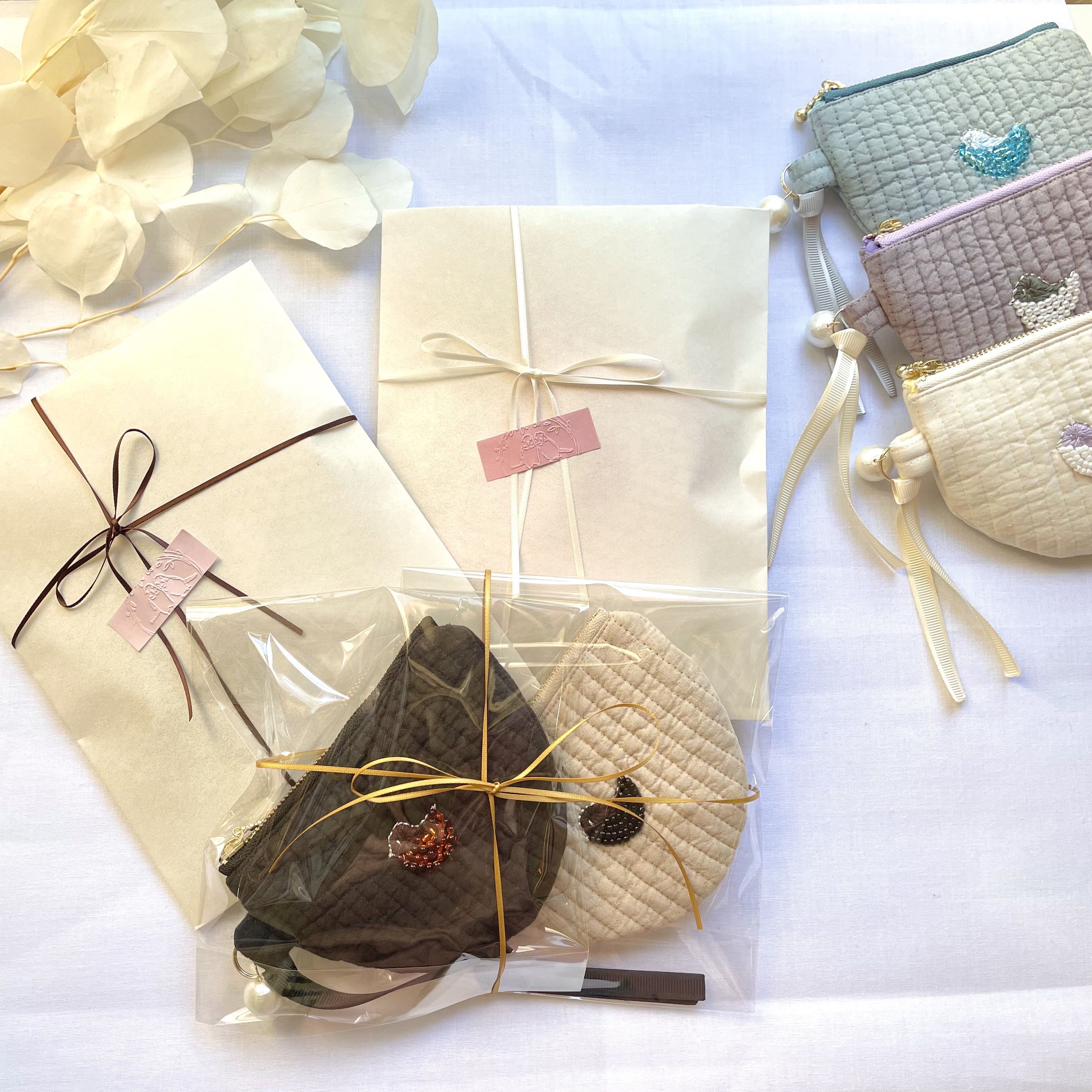 小鳥ビーズ刺繍ミニ財布👛 ハッピーバッグも販売します