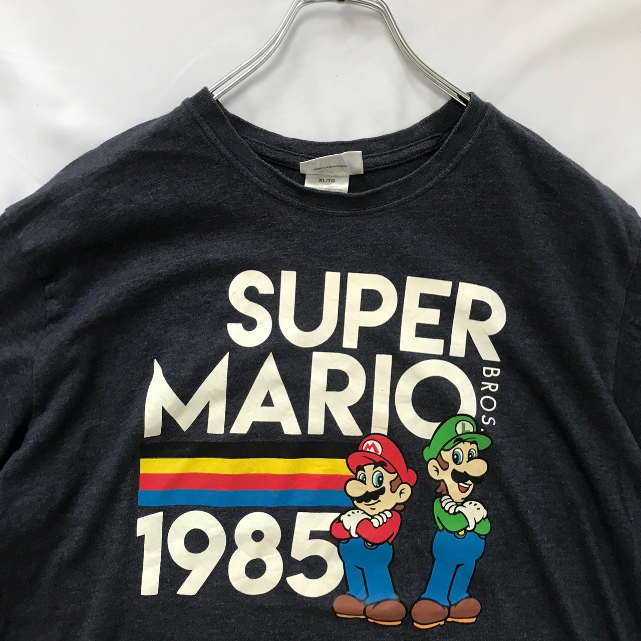 洋服好きから色々な古着に出会いました。沢山の方々にも古着の良さを知って頂きたいです！