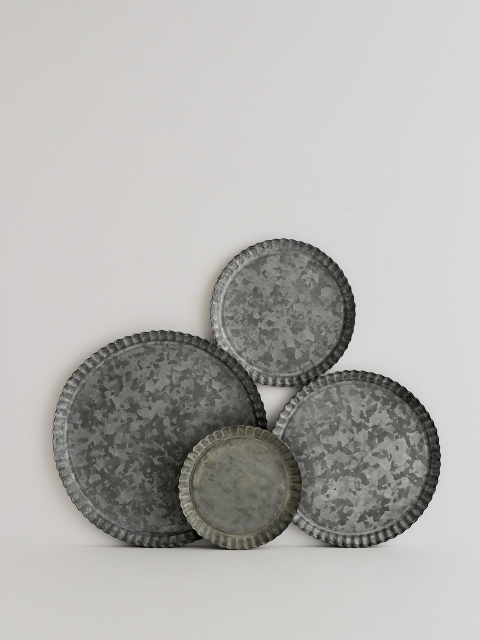 再入荷｜ブリキ フリルエッジ プレート