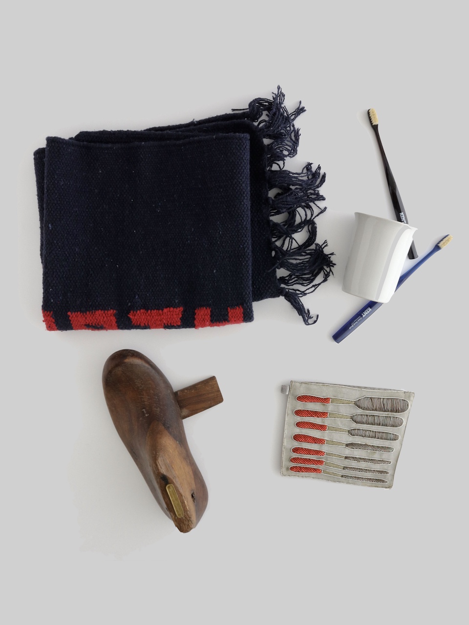 Hand Loomed Recycle Yarn Bath Mat Navy – PUEBCO