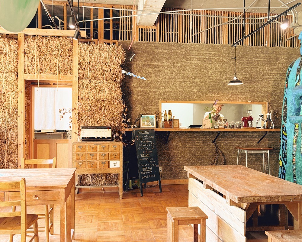 カフェスペース《cafe TSUKIDEYA》