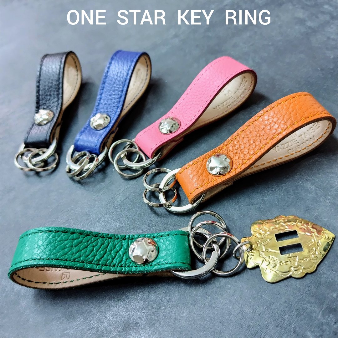 「ONE STAR KEY RING」&コレクション　「コンチョチャーム」ご紹介しています。