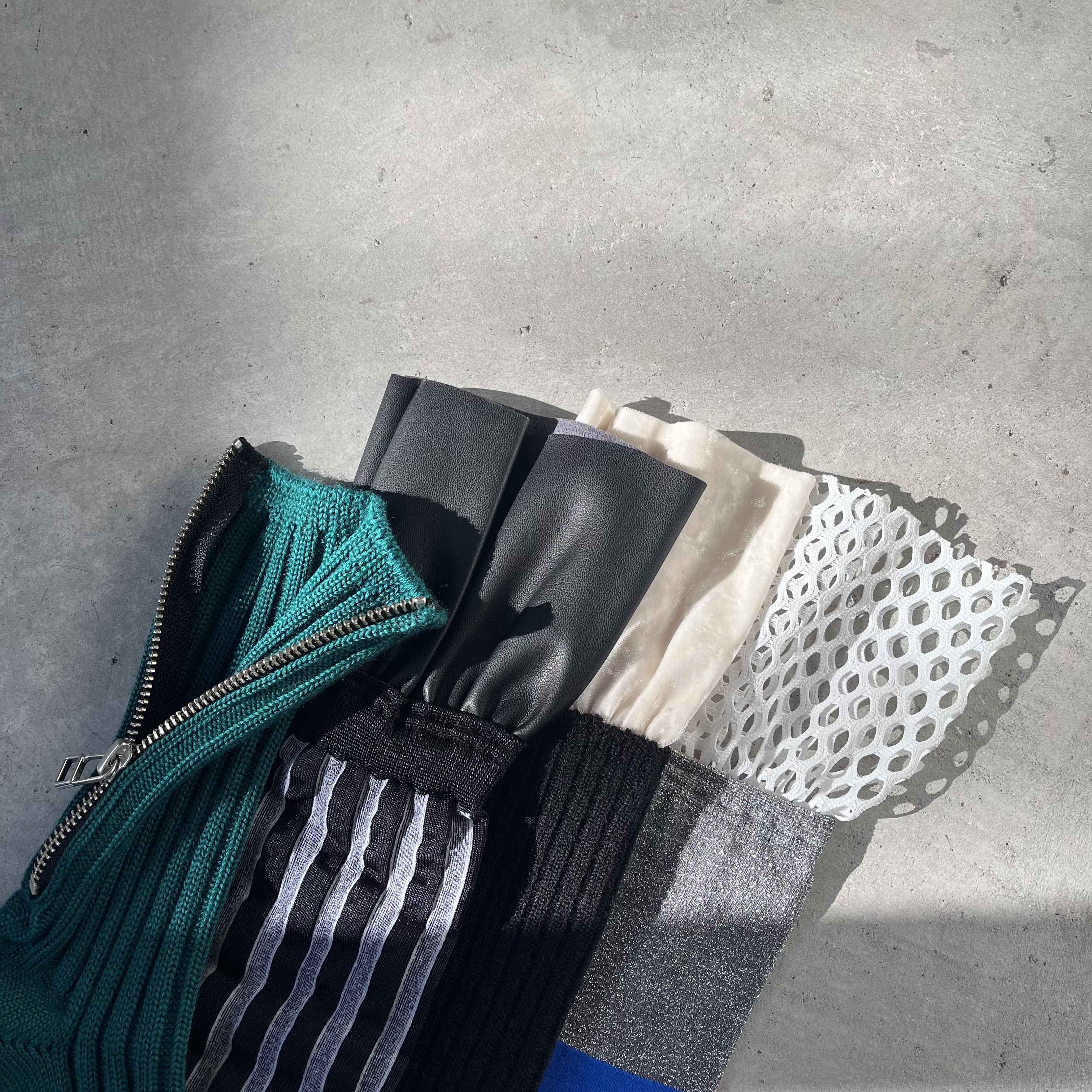 袖口と、靴下デザインのはなし