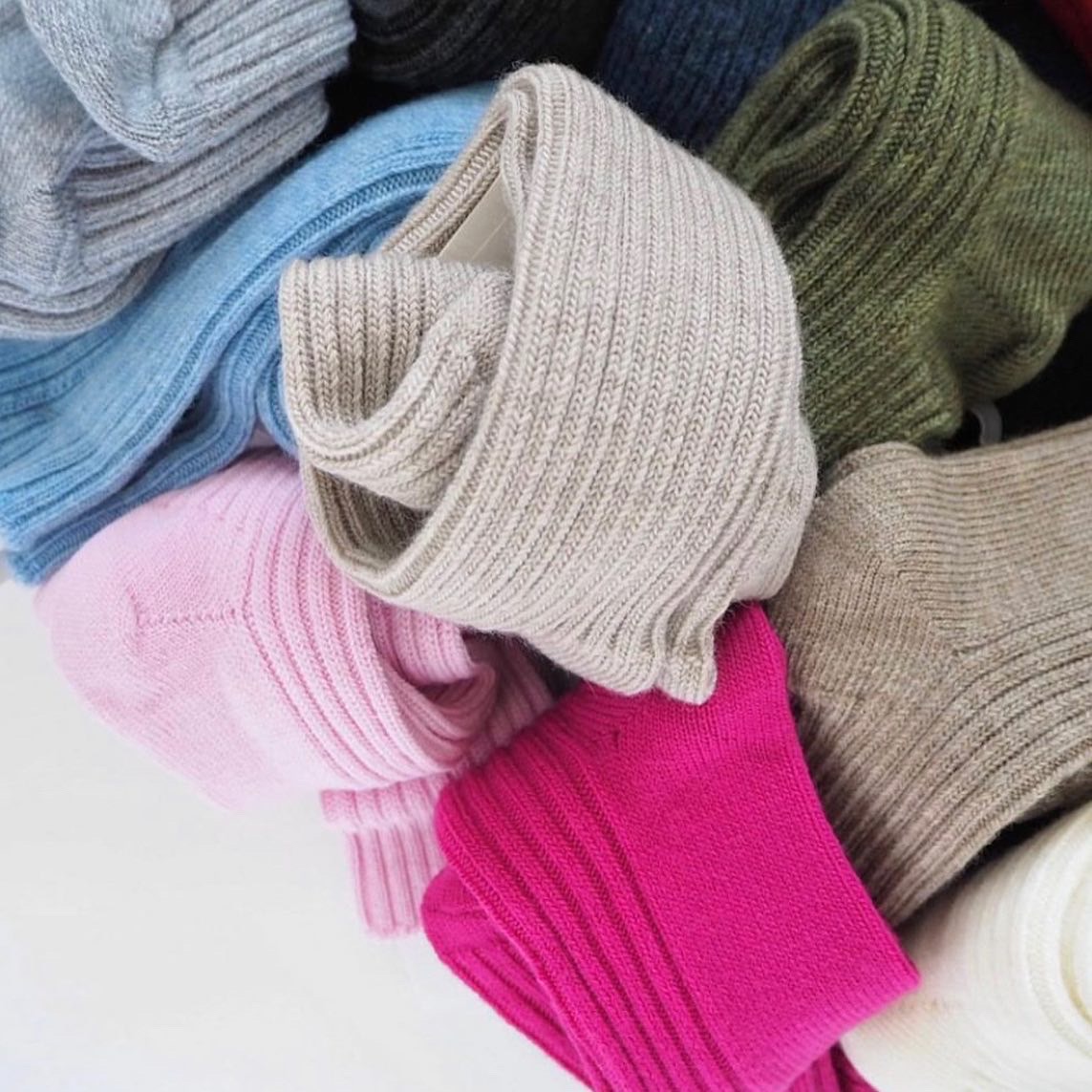 joha wool socksの魅力について