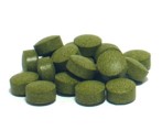 新リニューアル　賦形剤不使用の新技術で成形されたモリンガ 葉100%の錠剤。