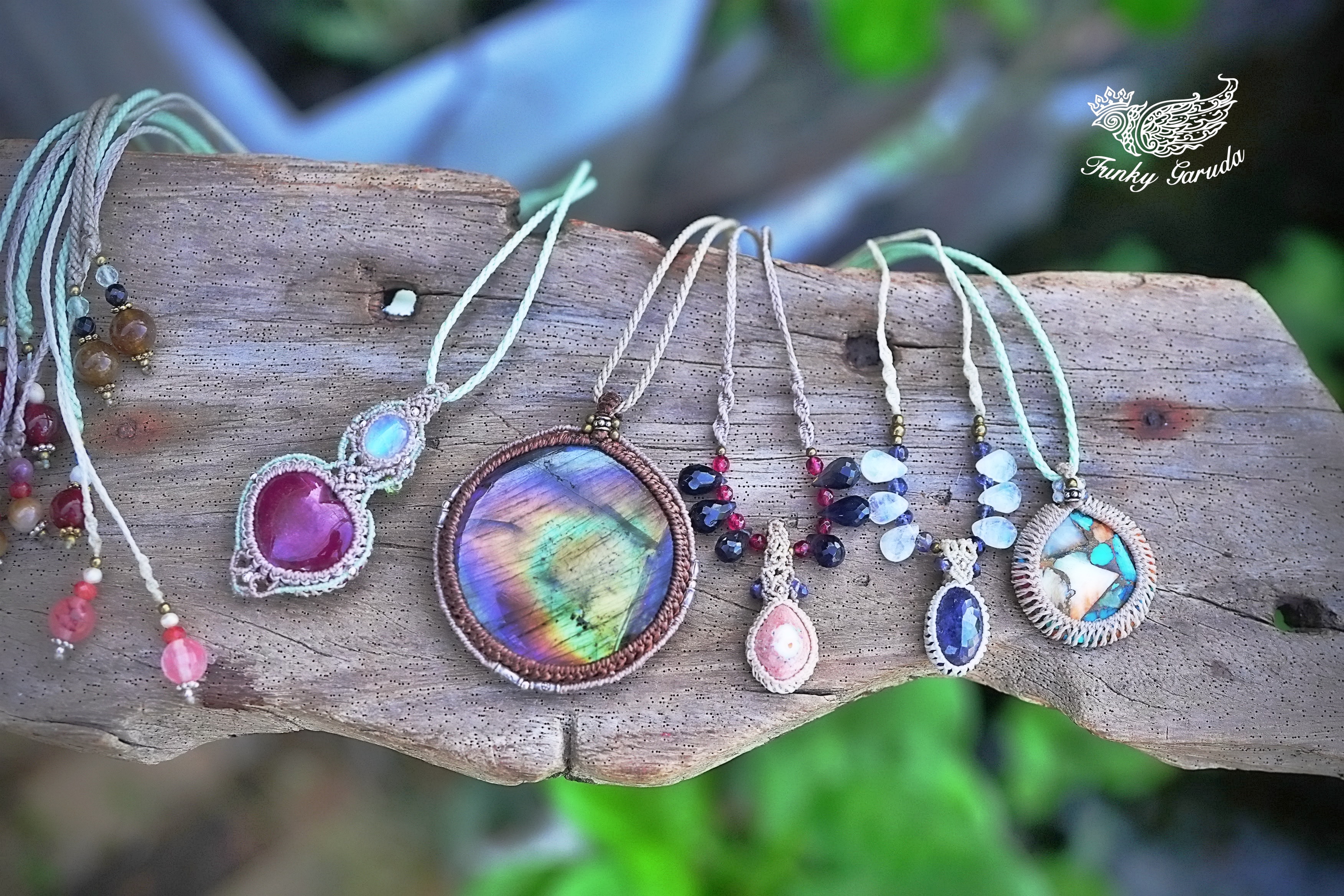 9月13日(土)20時より 今週の新作マクラメネックレス 5点 販売スタート!