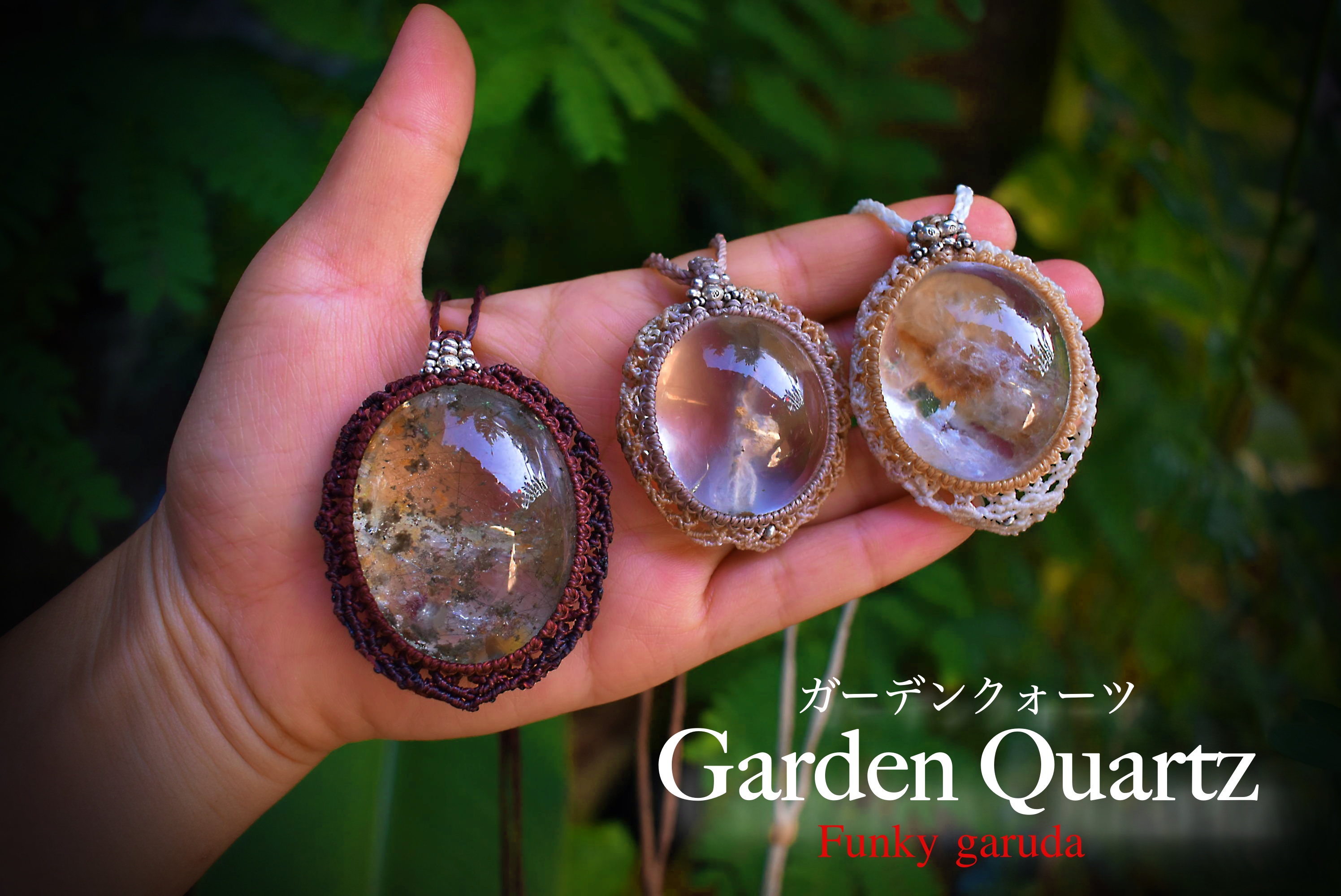 新作水晶マクラメペンダント