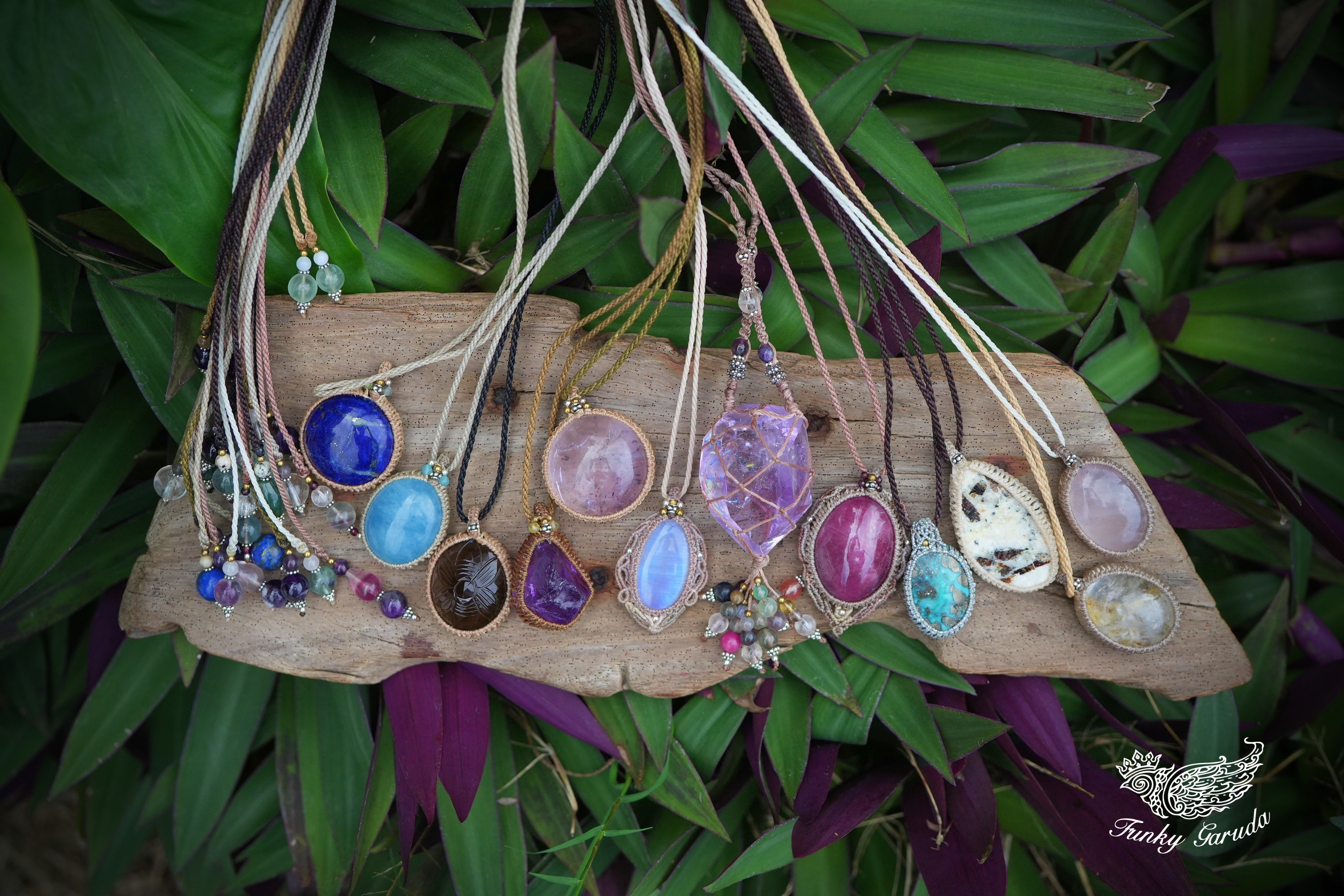 11月25日(土)20時 新作マクラメネックレス 12点