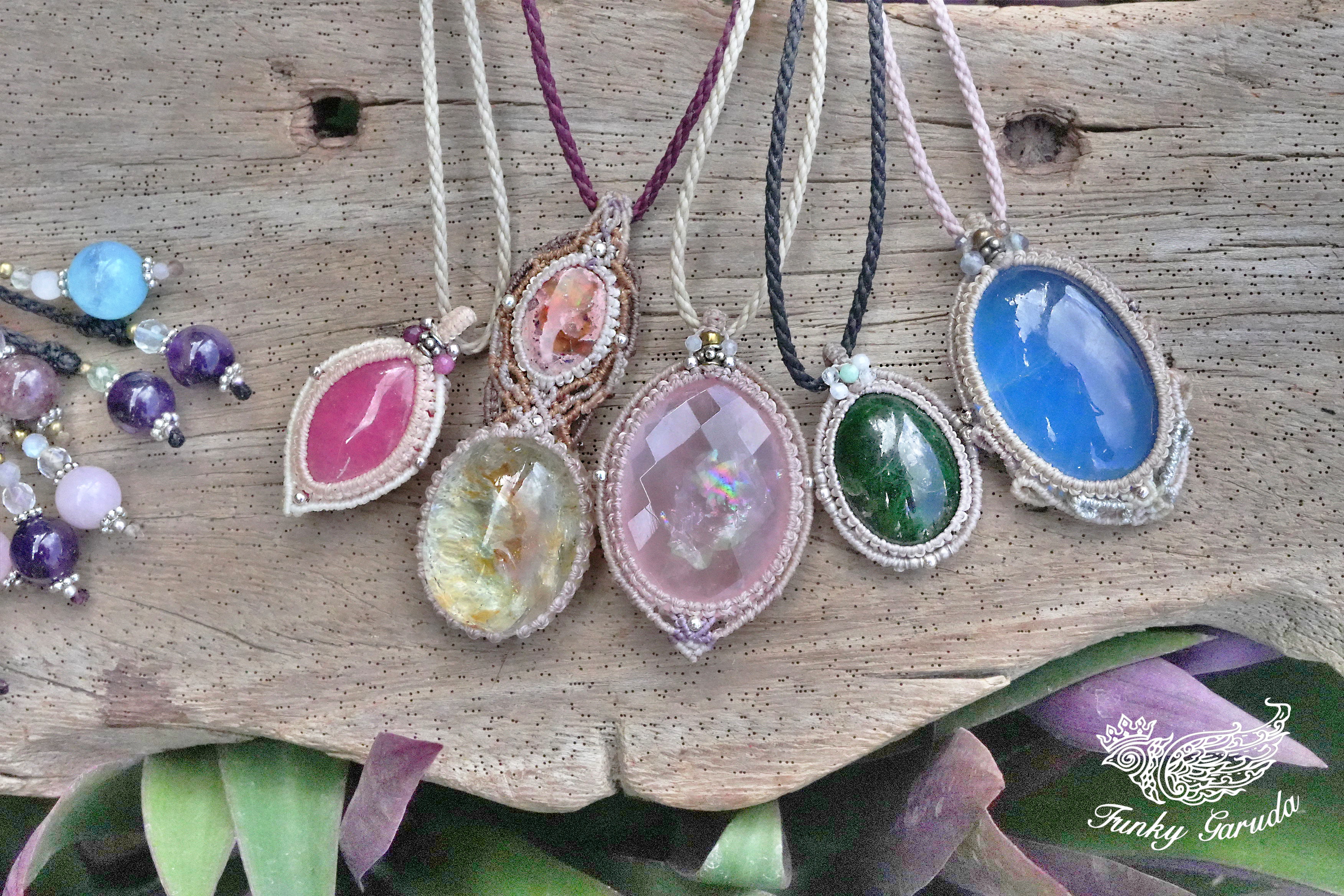 春がやってきたでしょうか　2月28日（土）20時　新作ネックレス5点