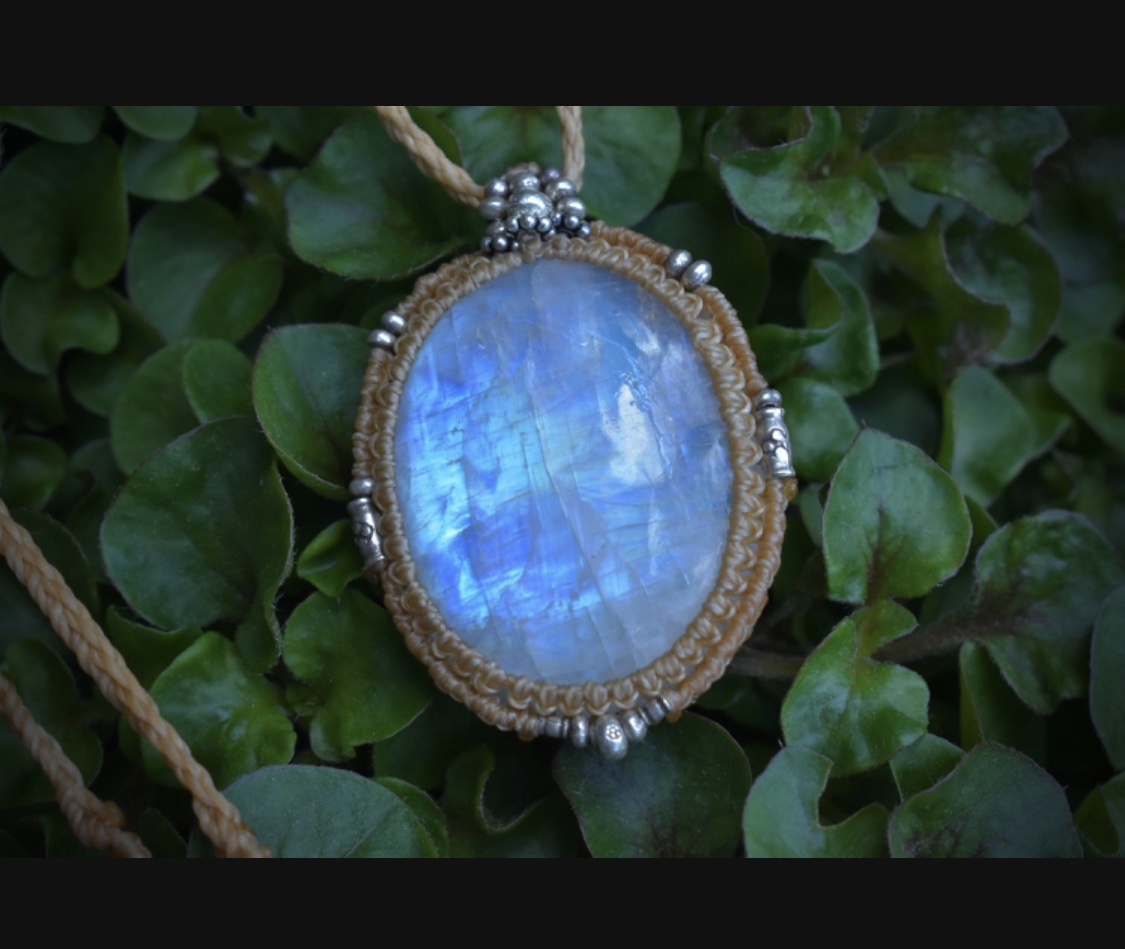 新作5点はシンプルでクオリティ高いペンダント