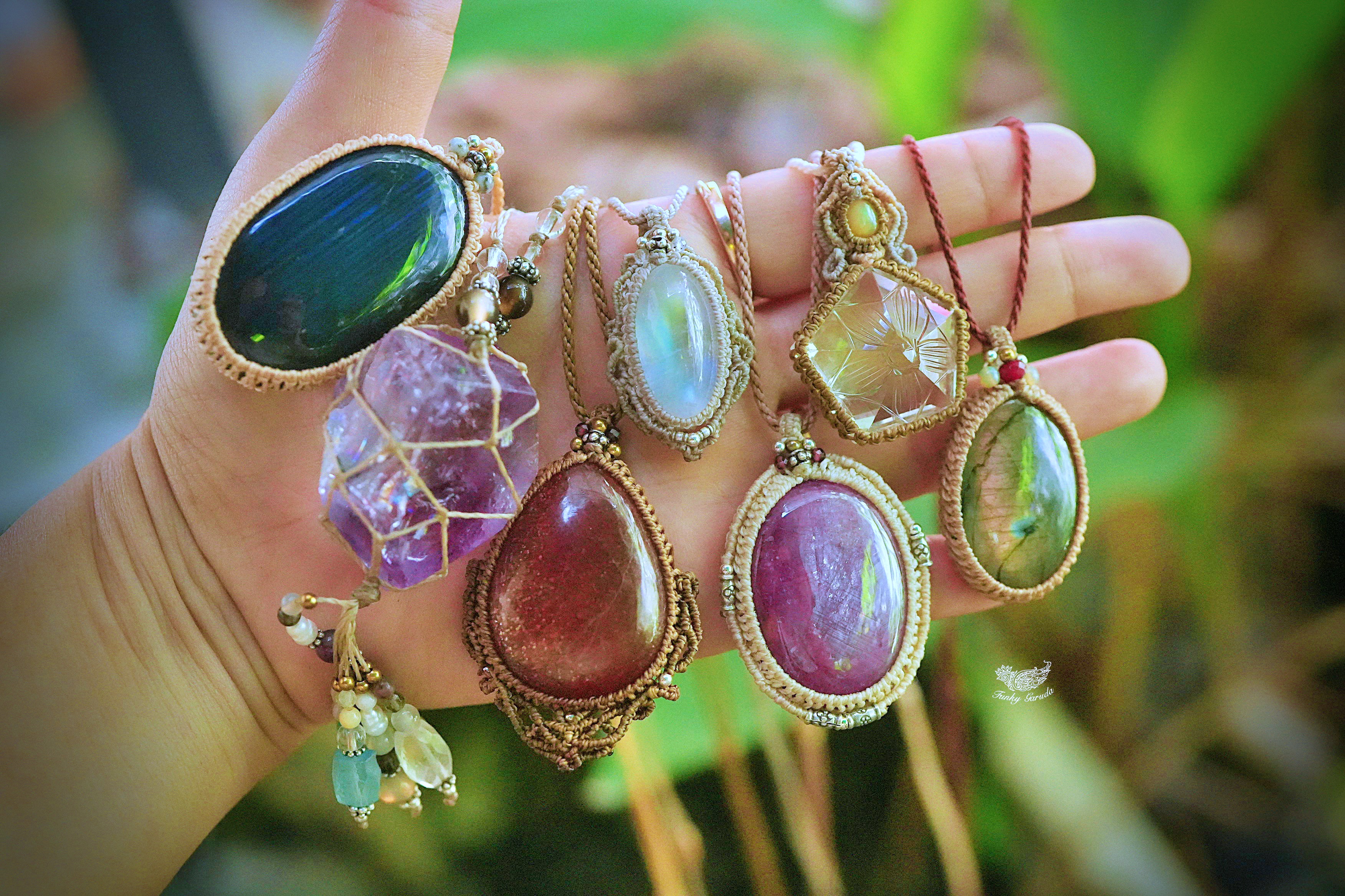 12月10日(日)20時 新作12点 販売開始いたします。