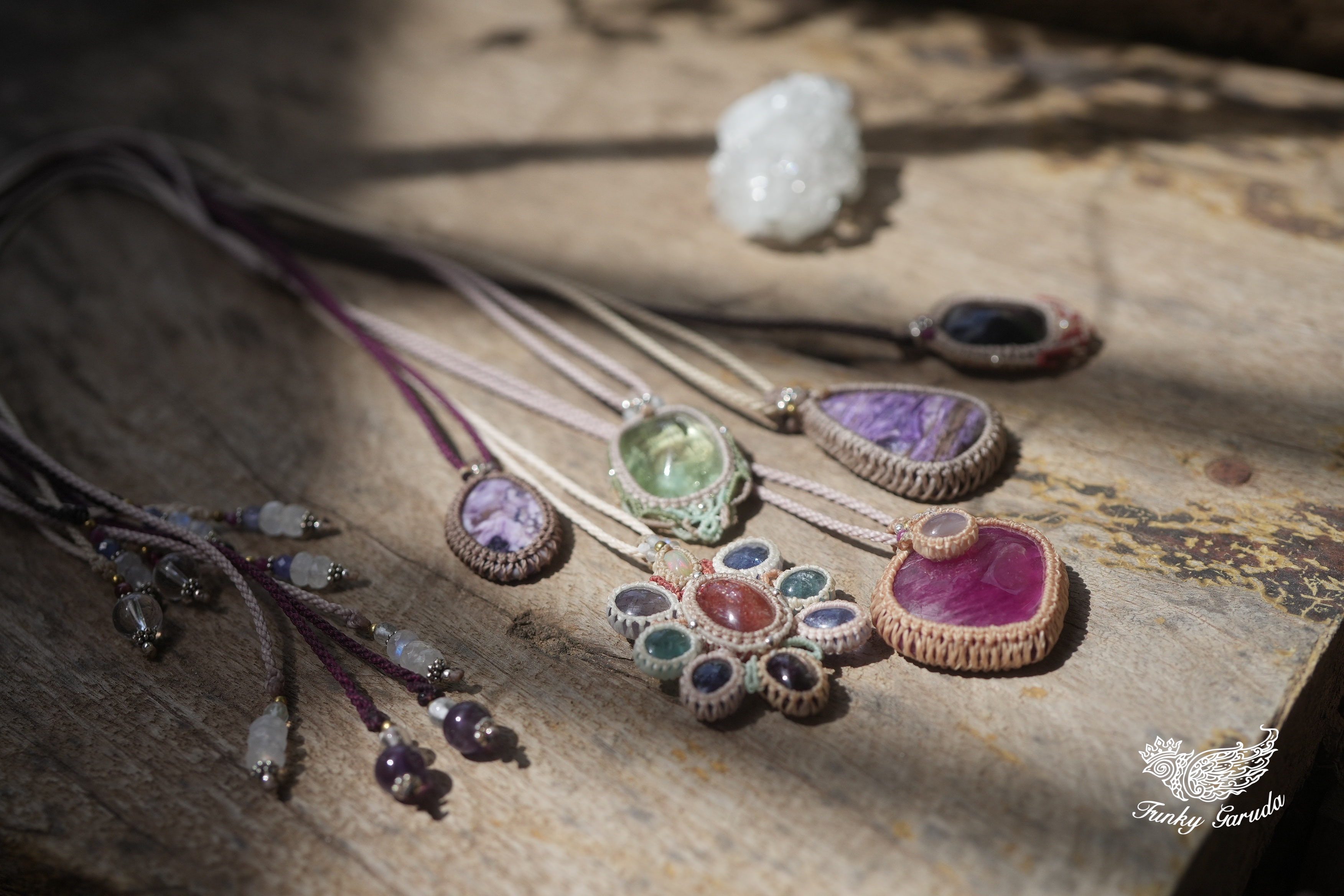 2月1日(土)20時 新作マクラメネックレス 販売開始