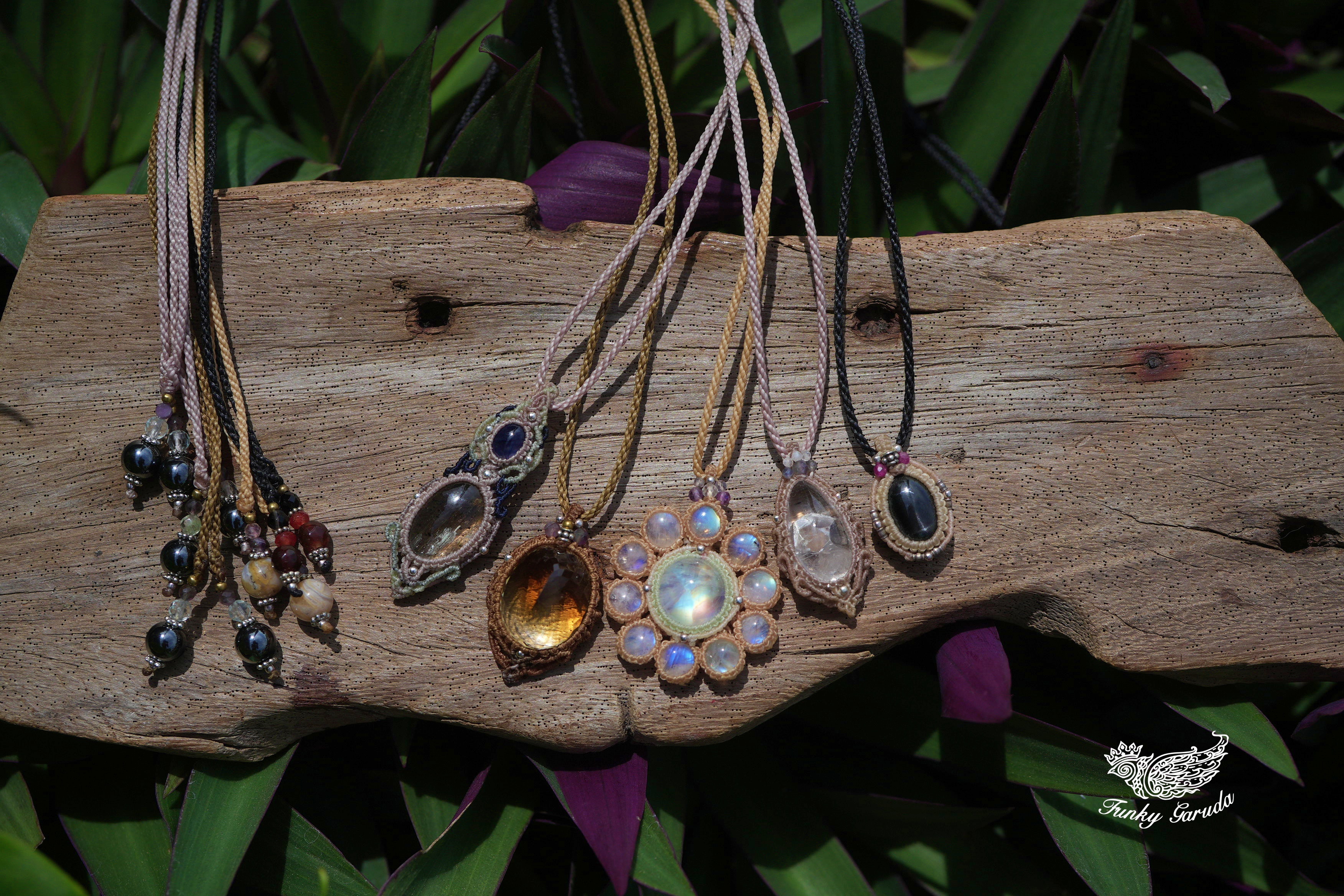 11月1日(土)20時 新作ネックレス 8点