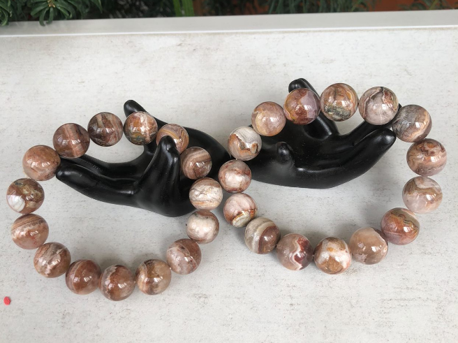 Agate in Amethyst bracelet