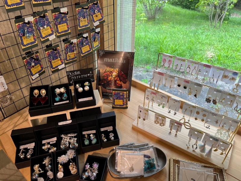 3月朝市&アクセサリーのおみせ