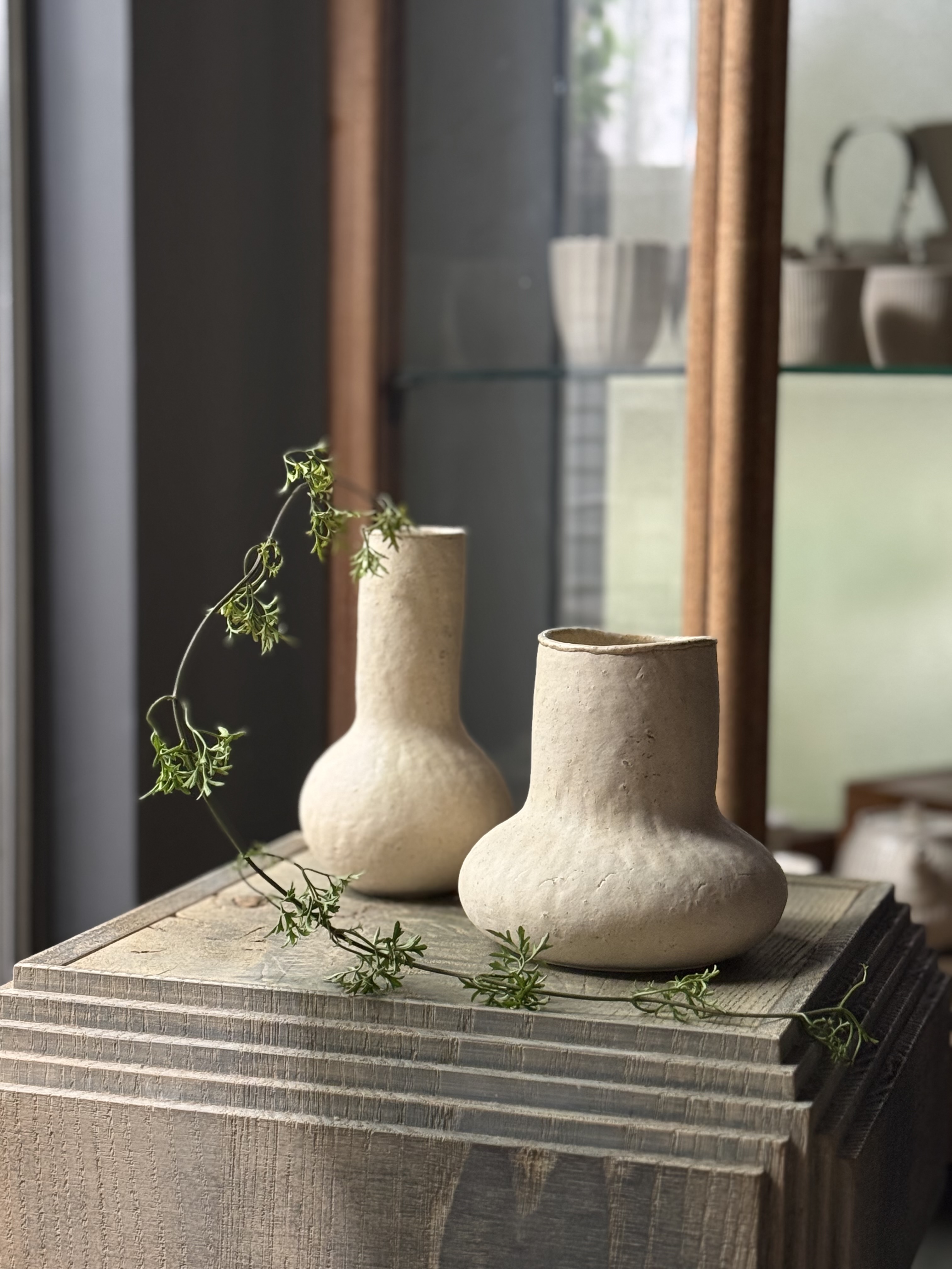 【鈴木進・高田かえ 展】 -静けさのかたち- 開催中です
