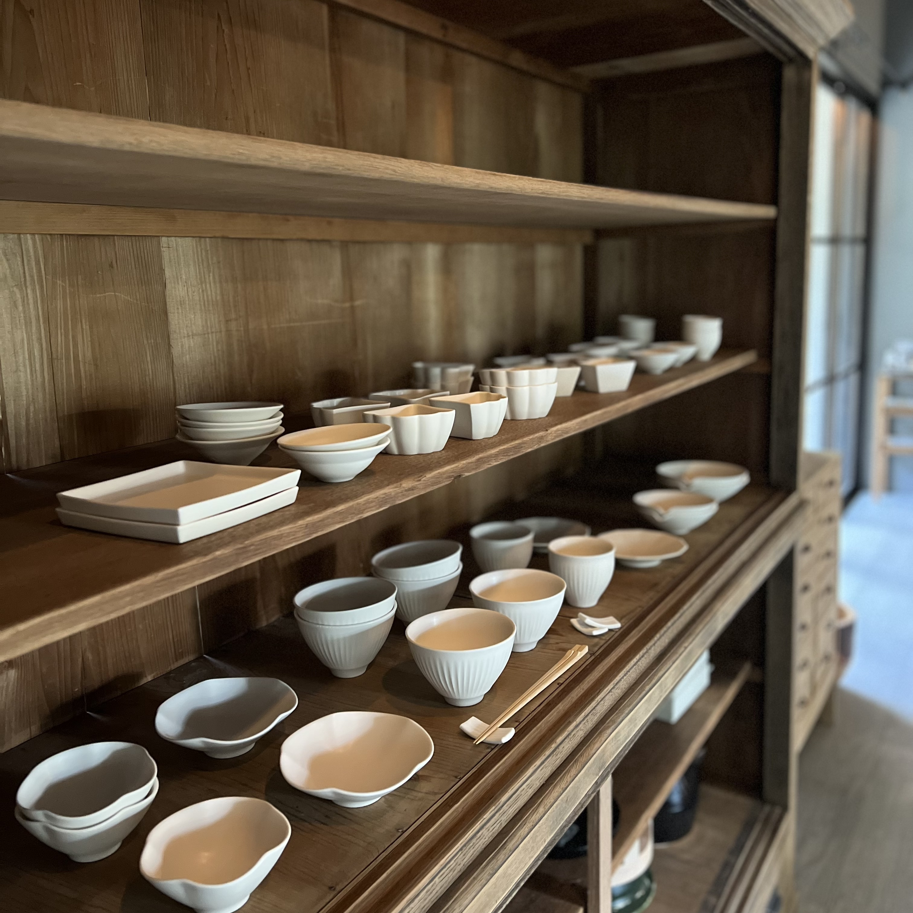 【 スエトシヒロ 磁器展 】本日最終日です