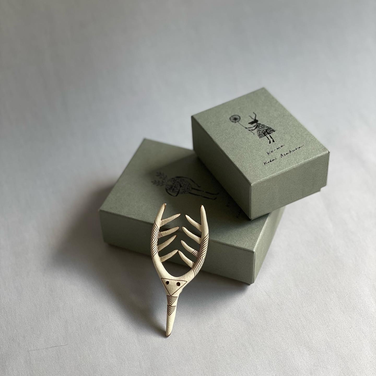 【白の森】ko-ma 柳原麻衣×朝倉綱大 online shop販売始まりました