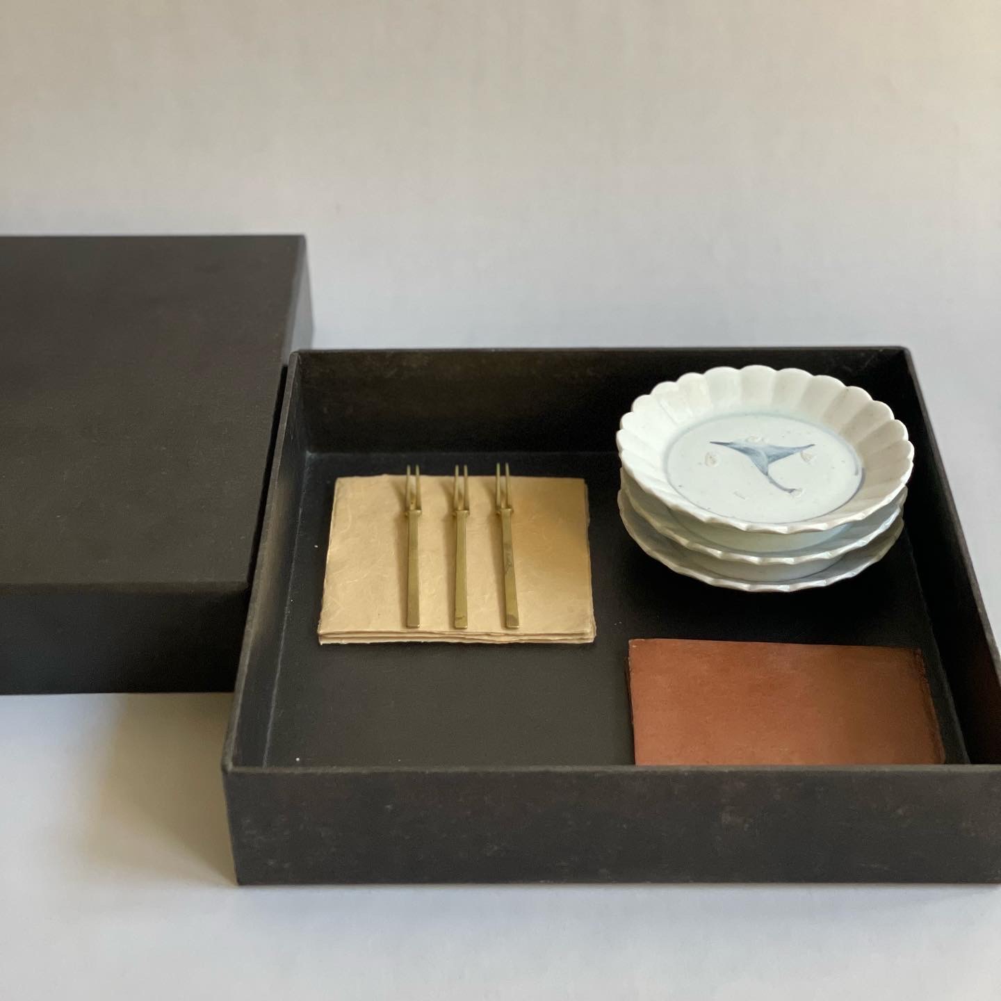 【ハタノワタル 展】-和紙の可能性-　online shop販売のお知らせ