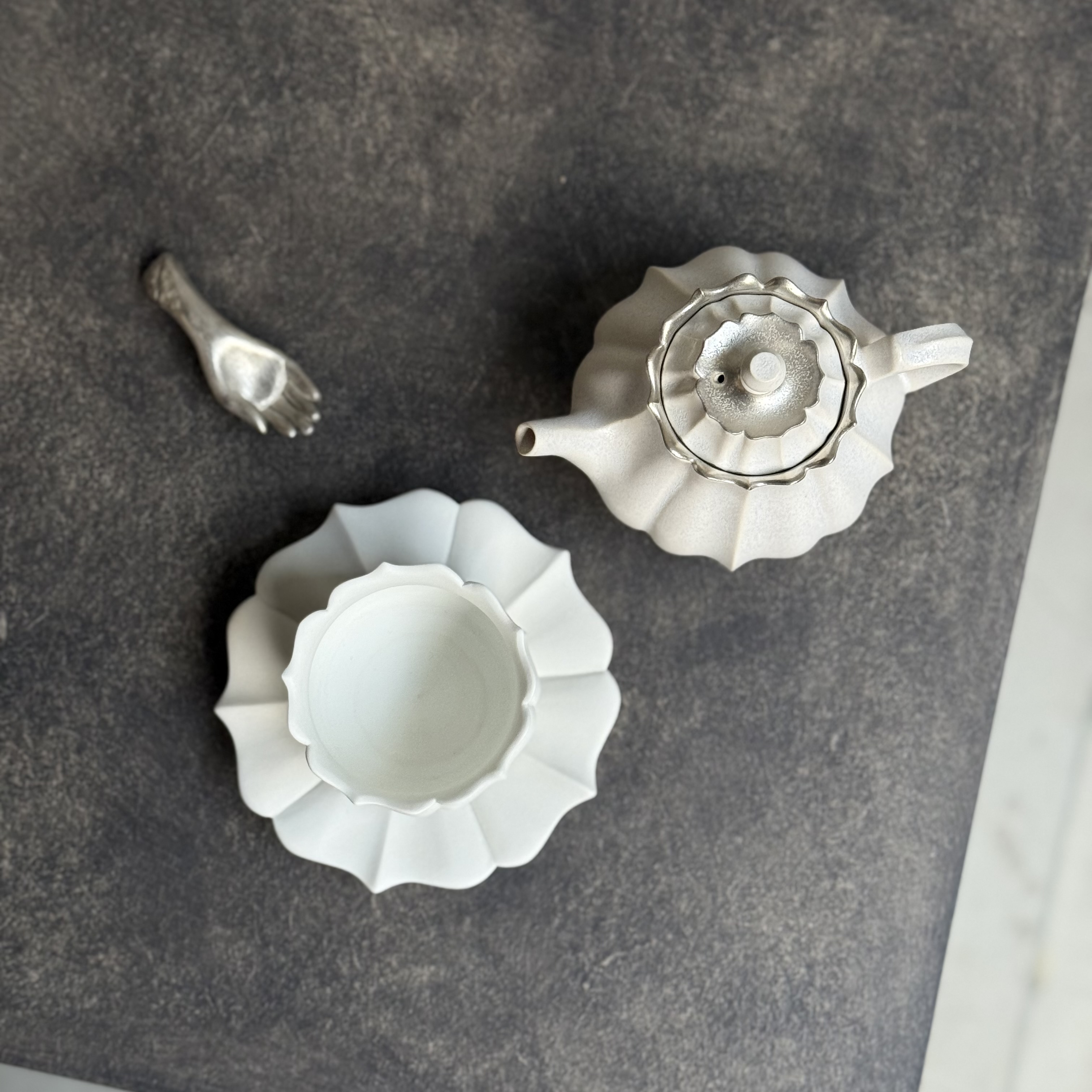 【中国茶器展】2/5(木)から始まります　参加作家 / 東一仁さん、手々さん