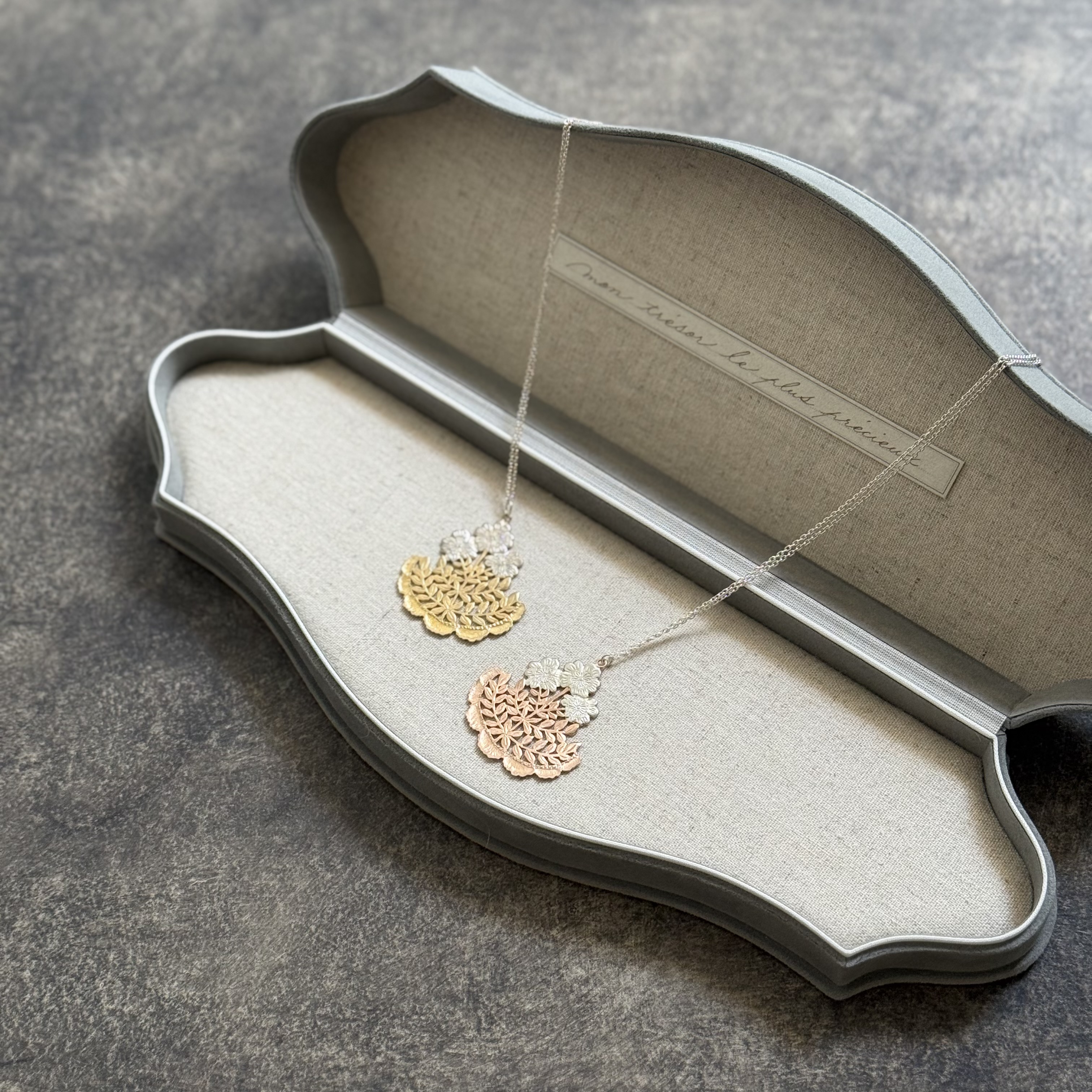 【白日夢】吉田史×ouvrir椎木希望 展 online shop販売のお知らせ