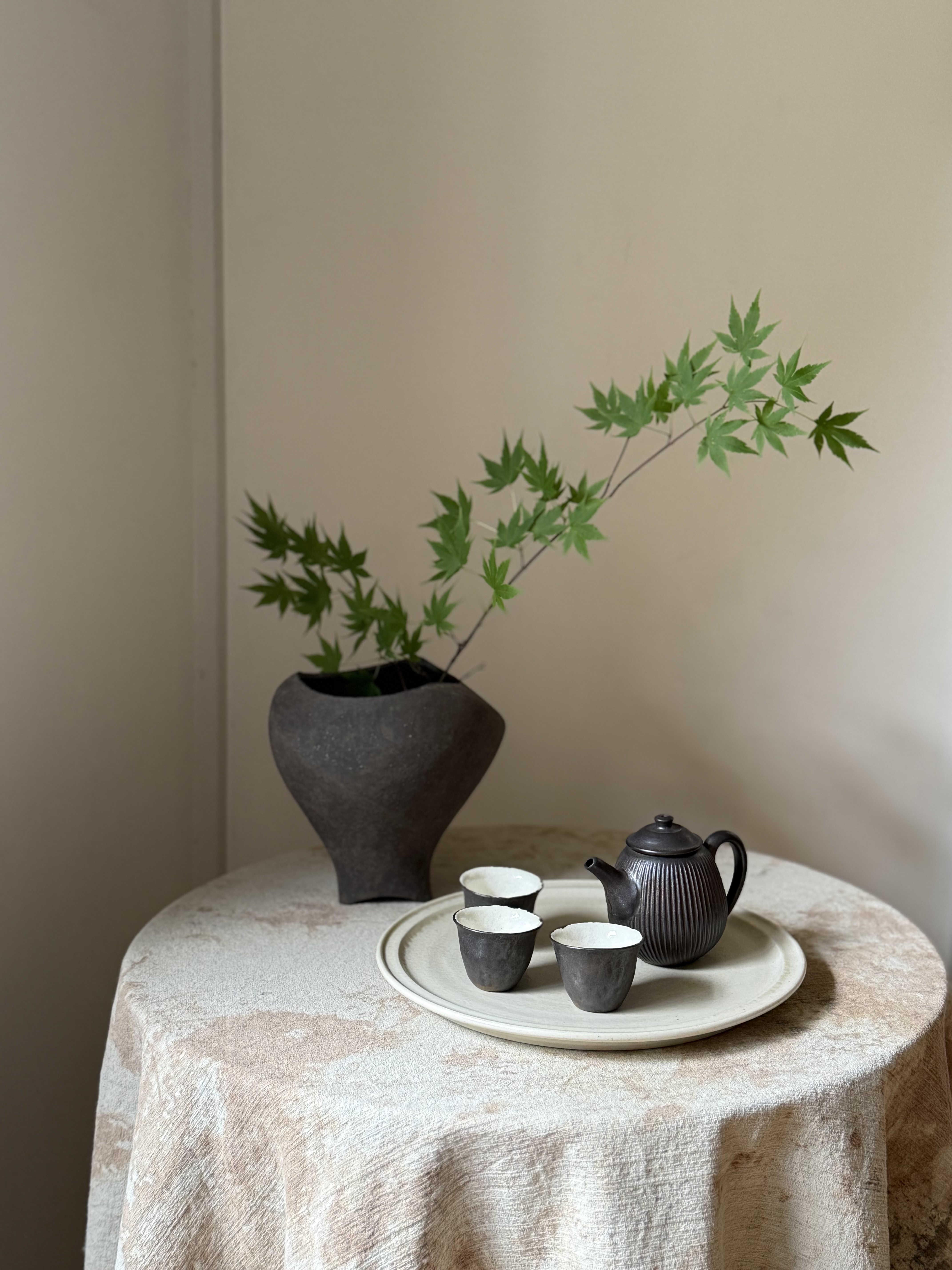 【鈴木進・高田かえ 展】 -静けさのかたち- 開催中です