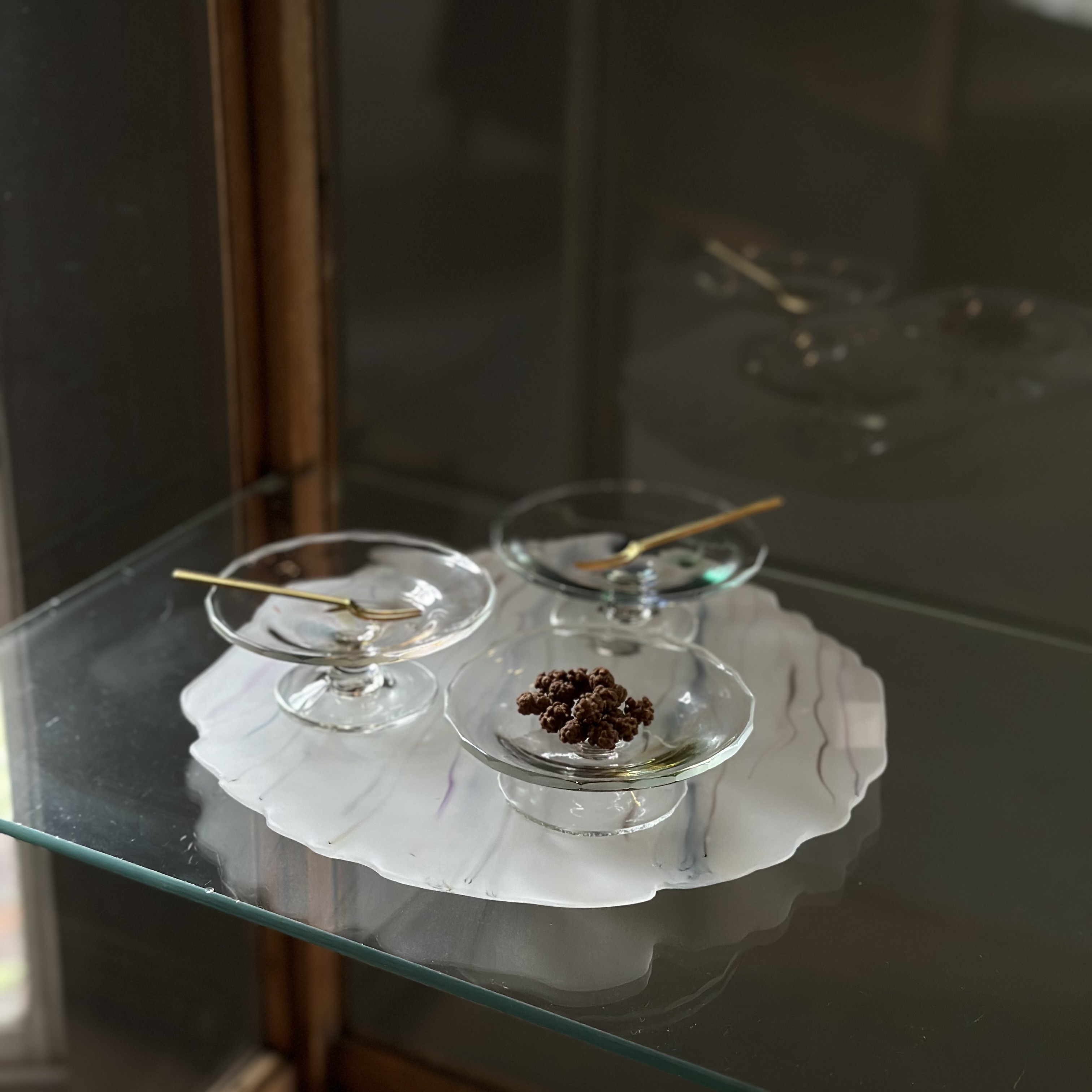 【目片千恵 展】- 静寂の硝子 -開催中です
