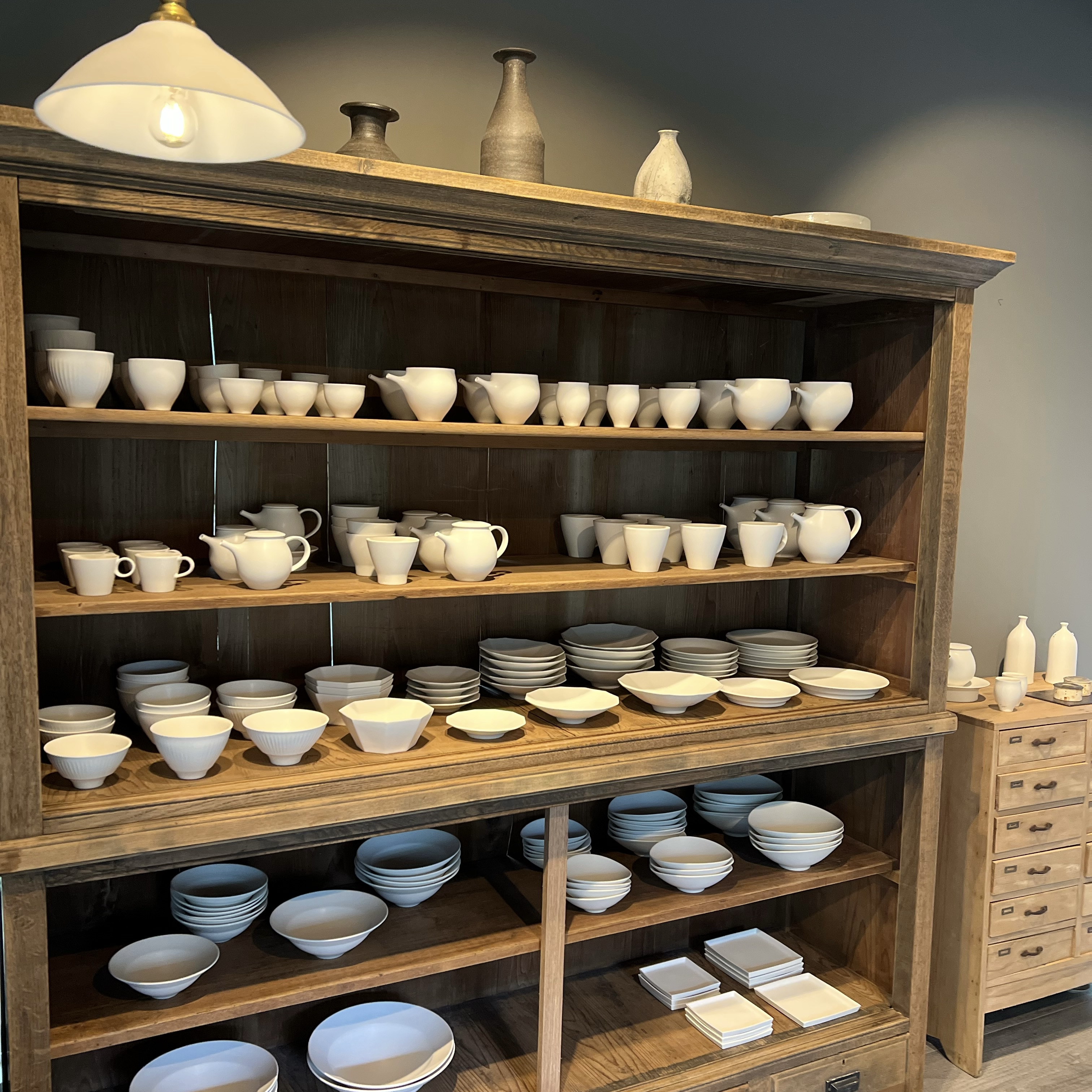 【スエトシヒロ 展 】(9/30  - 10/6)  明日から始まります